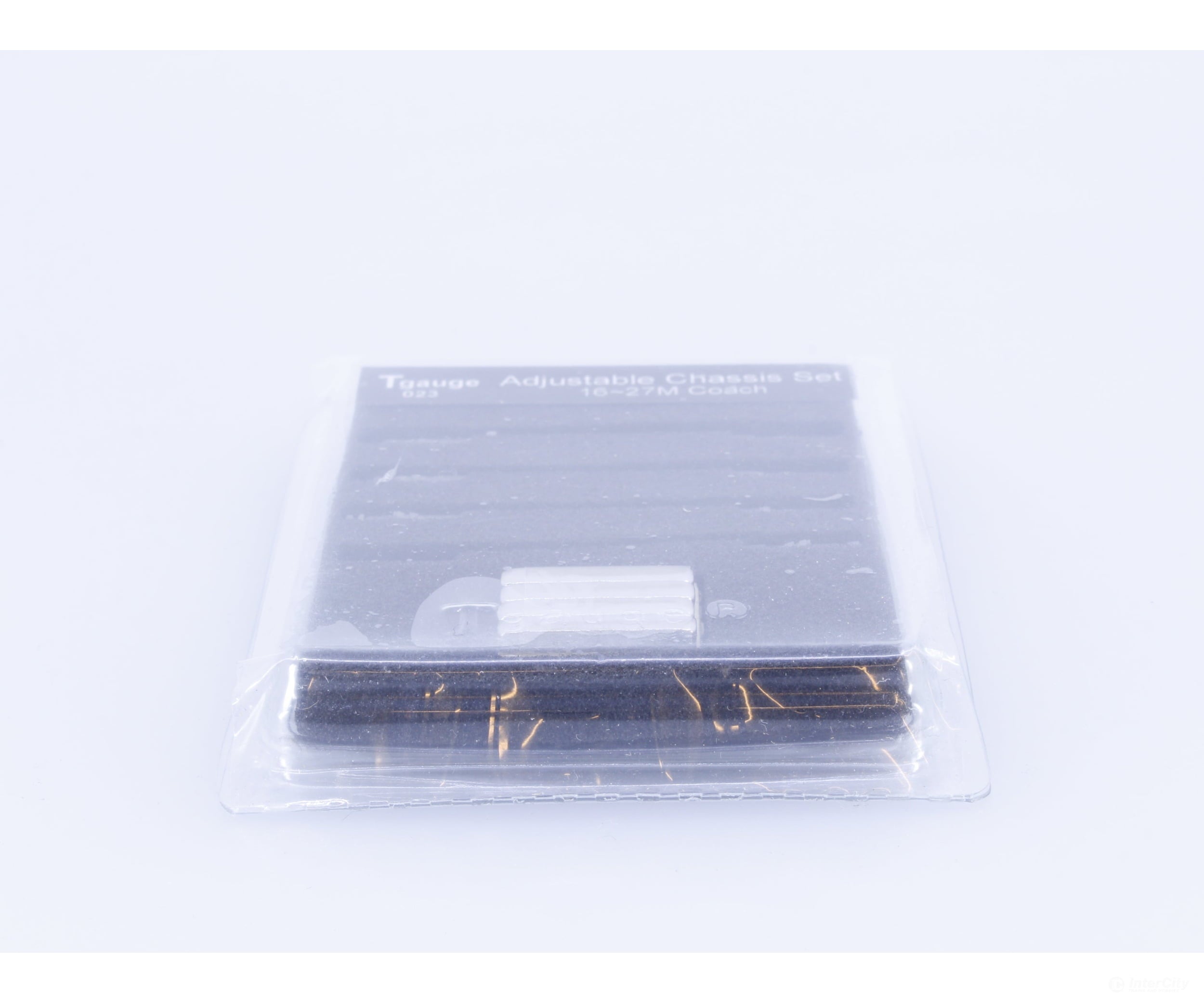 TGauge 023 T Adjustable Chassis Set with Loads Freight Cars