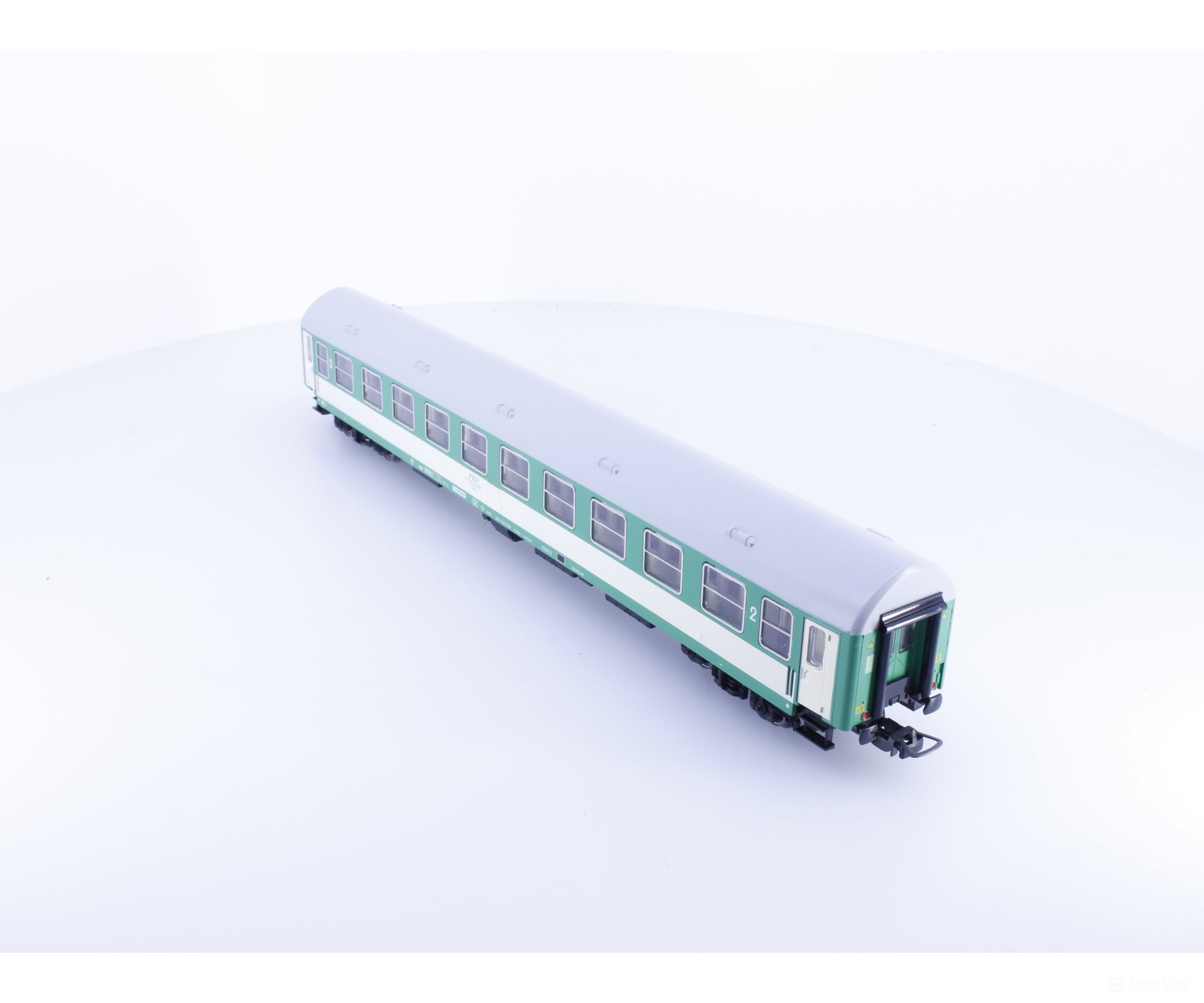 Tillig 74732 HO PKP 2nd Class Passenger Car 515120 - European Passenger Cars