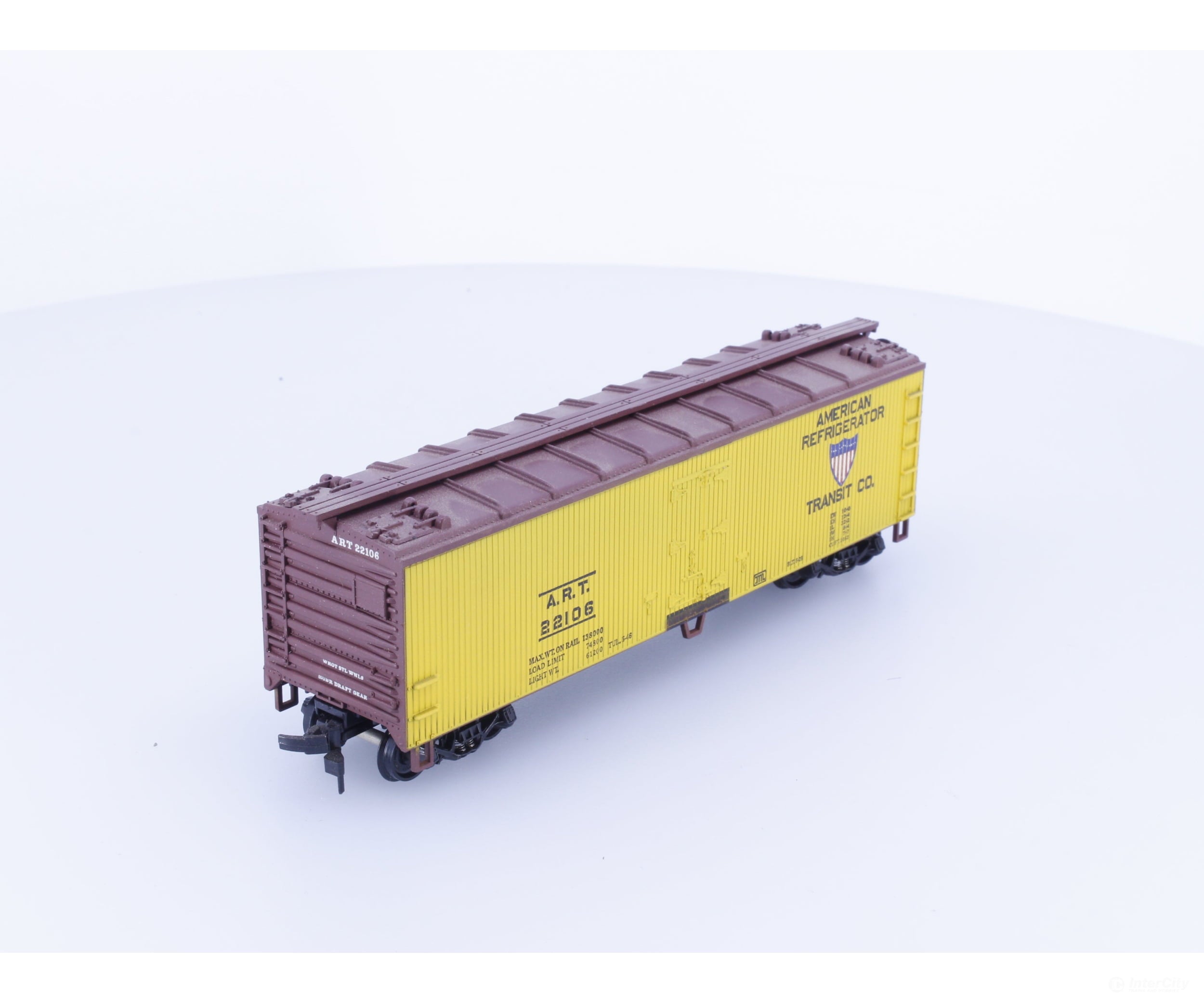 Train Miniature 2304 HO 40’ Single Door Boxcar American Refrigerator Transit (ART) 22106 - Freight Cars