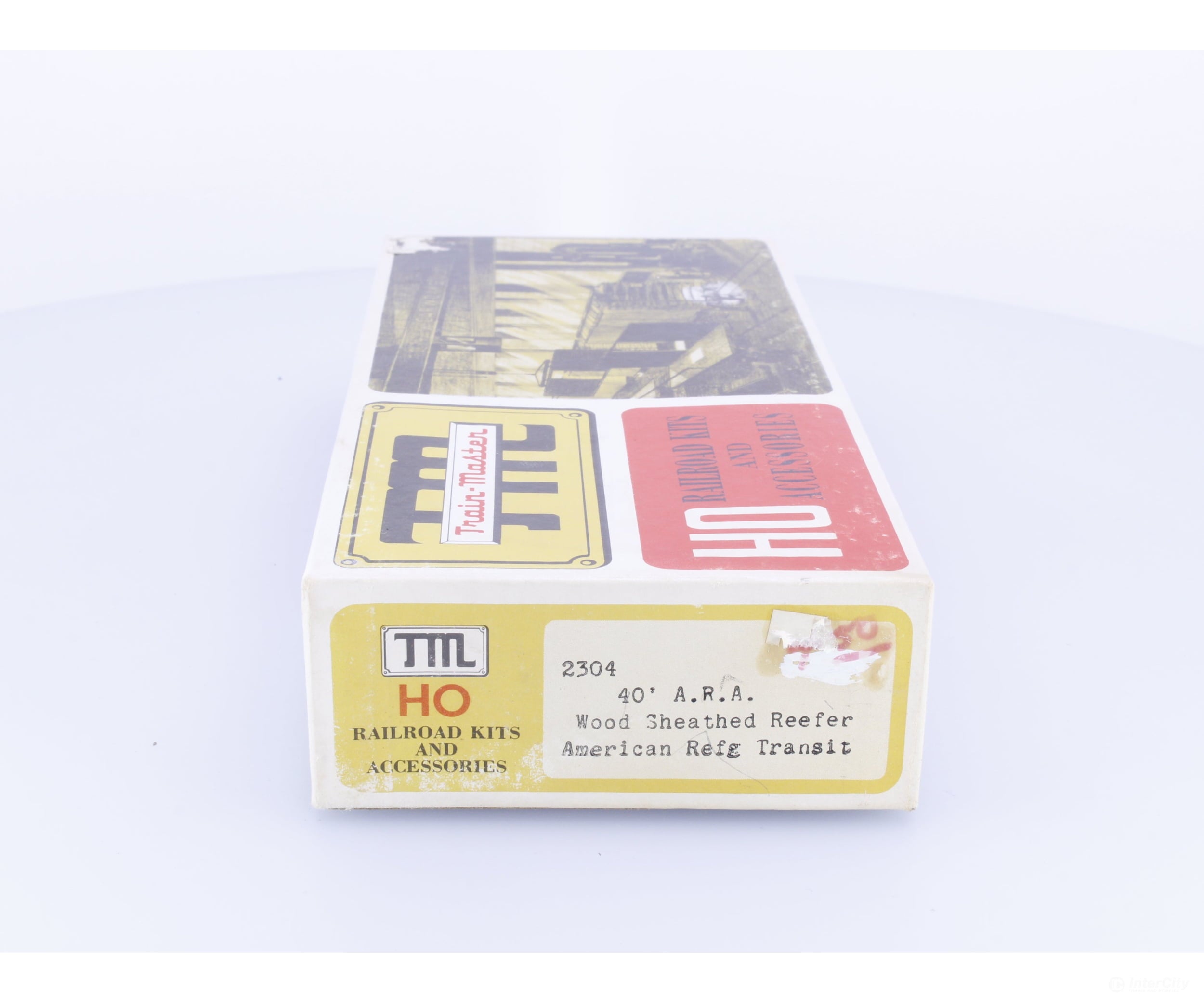 Train Miniature 2304 HO 40’ Single Door Boxcar American Refrigerator Transit (ART) 22106 - Freight Cars