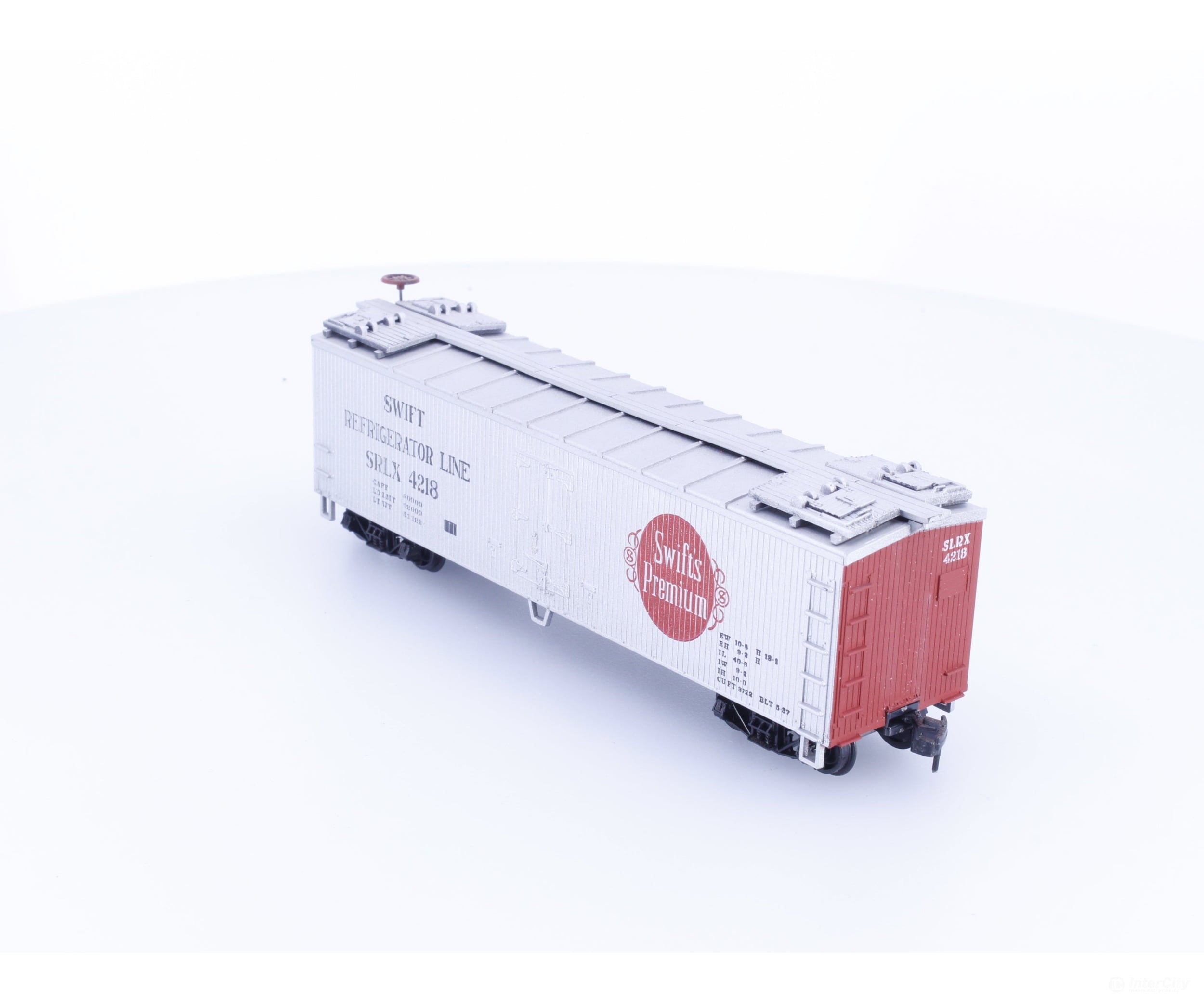 Train Miniature 2375 HO 40’ Single Door Boxcar Swift & Co (SRLX) 4218 - Freight Cars