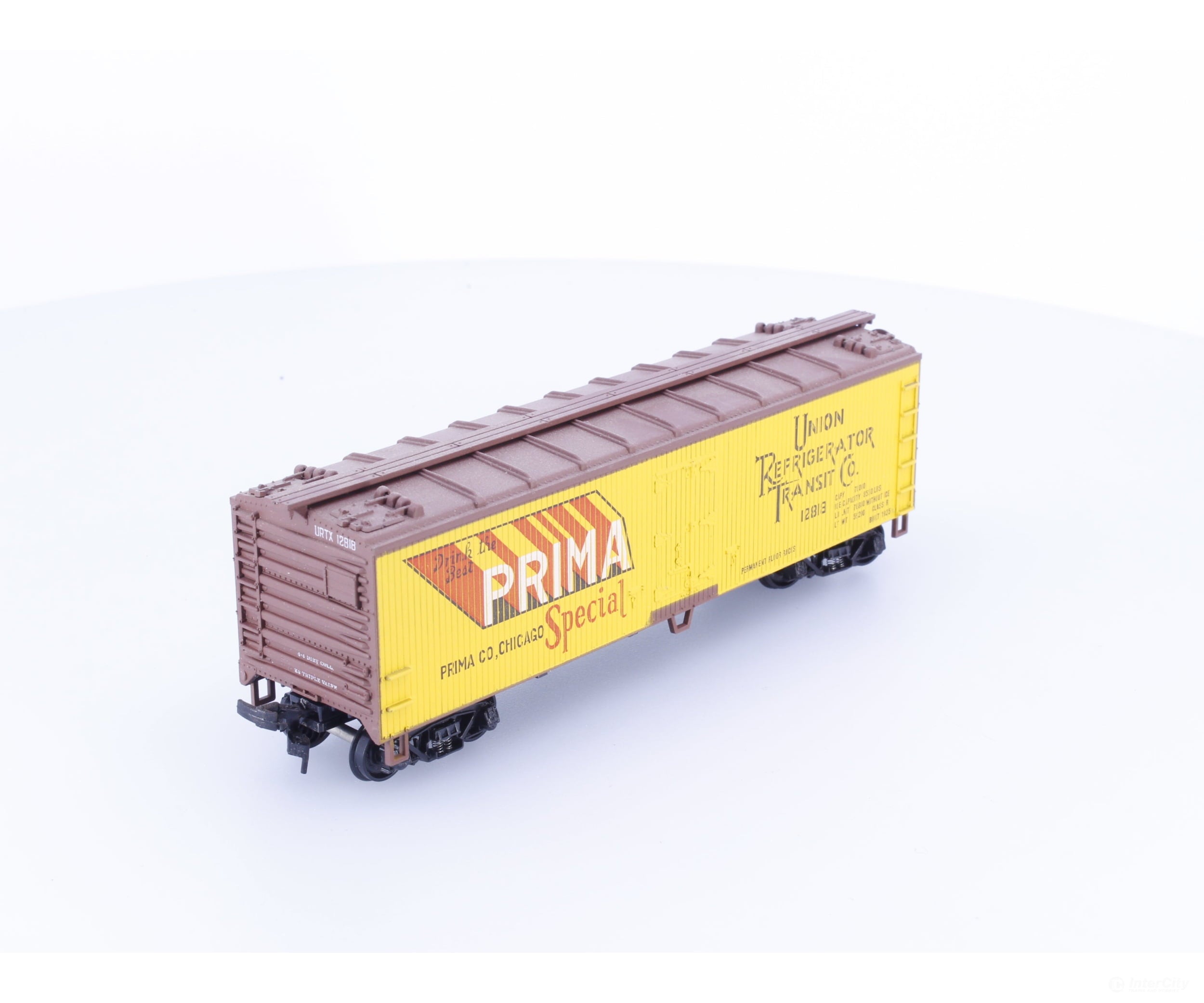 Train Miniature 8074 HO 40’ Single Door Boxcar Prima Beer (URTX) 12818 - Freight Cars
