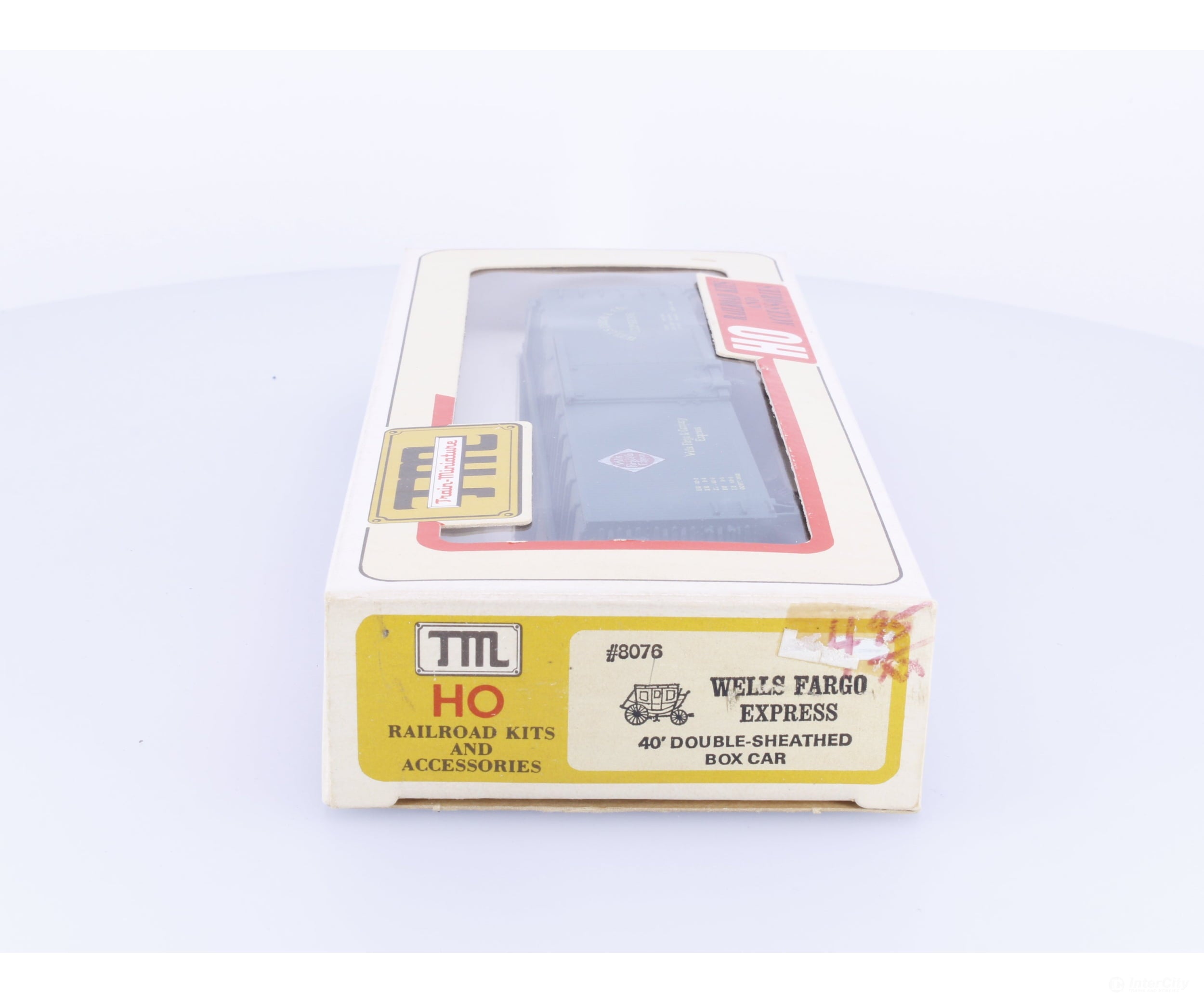 Train Miniature 8076 HO 40’ Single Door Boxcar Wells Fargo Express - Freight Cars
