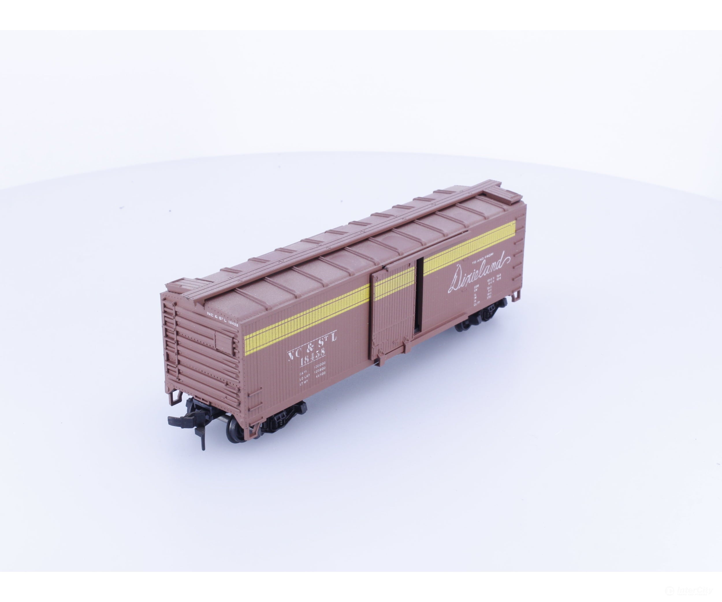 Train Miniature 8094 HO 40’ Single Door Boxcar Nashville Chattanooga & St. Louis (NC&StL) 18458 - Freight Cars