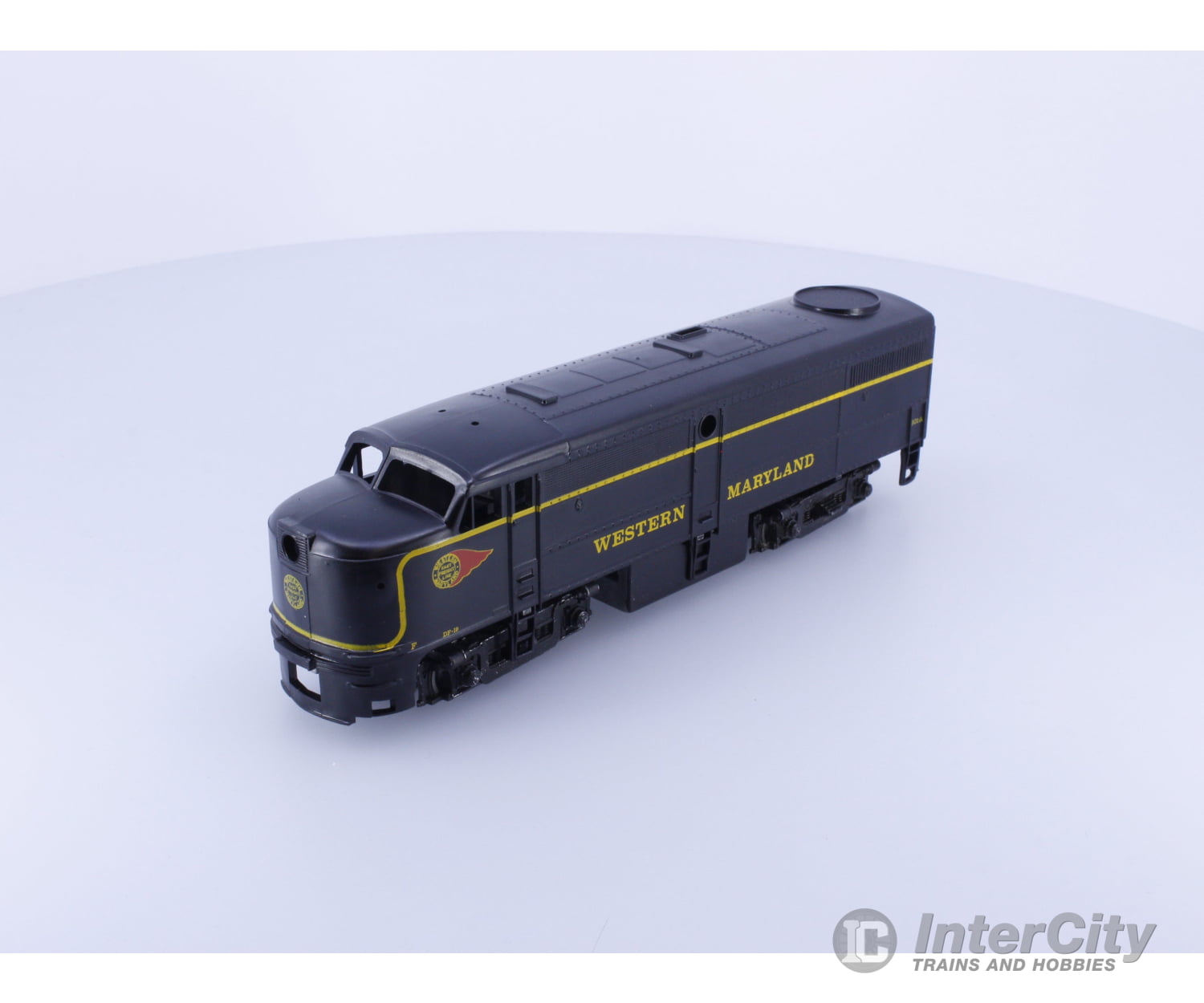 Train Miniature Ltd. 1011 HO FA-1 Powered Western Maryland 301-A Analog DC Locomotives
