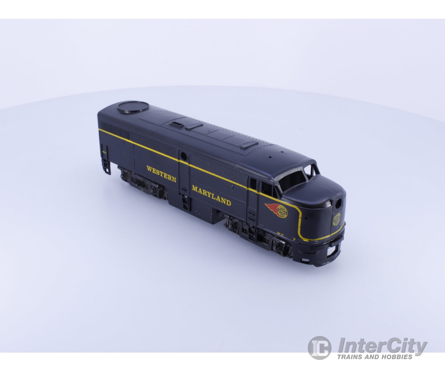 Train Miniature Ltd. 1011 HO FA-1 Powered Western Maryland 301-A Analog DC Locomotives