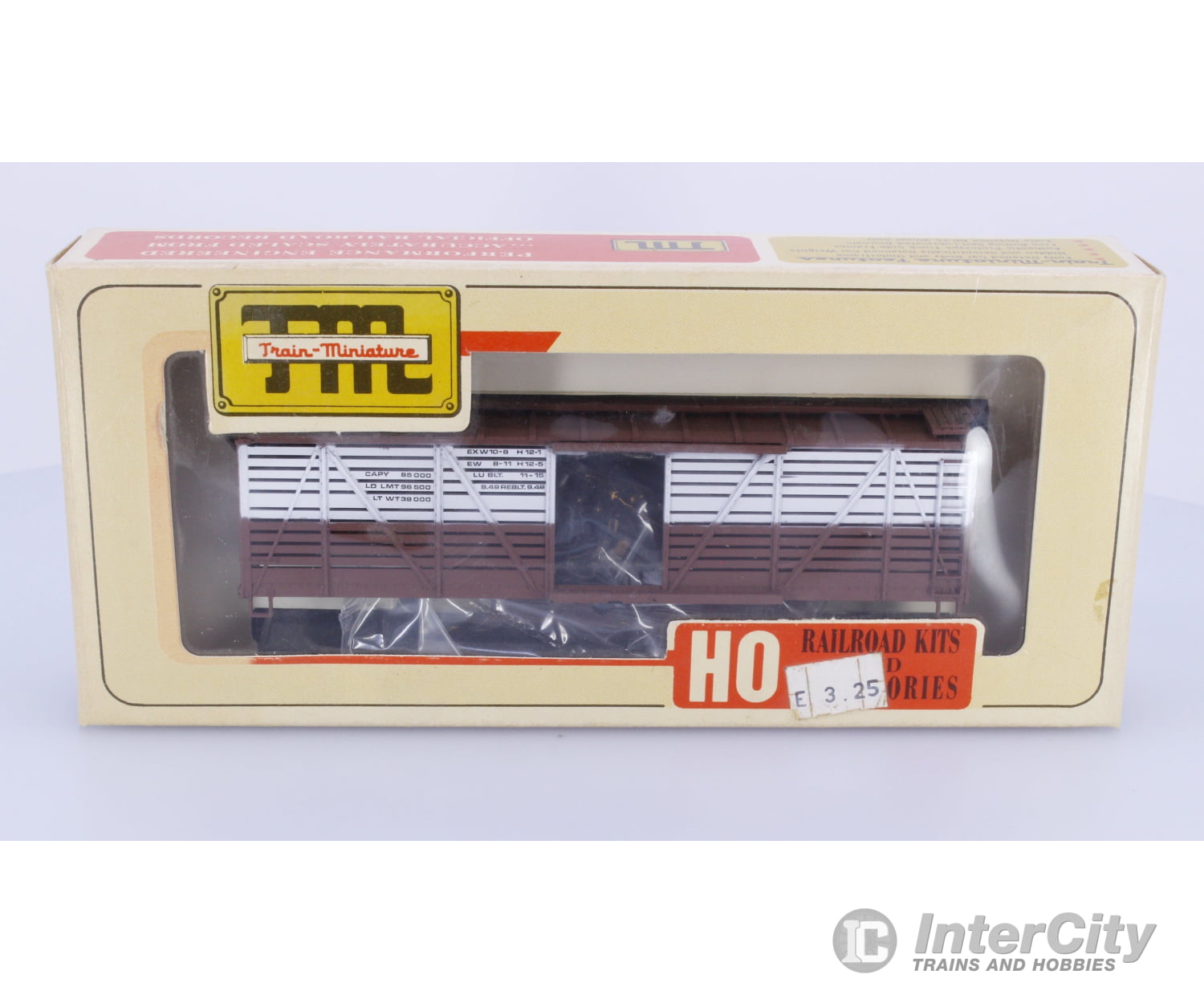 Train Miniature Ltd. 2809 HO 40’ Wood Stock Car Kit Canadian National (CN) Freight Cars