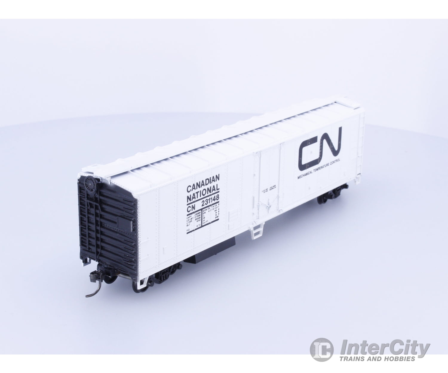 Train Miniature Ltd. 2909 HO 50’ Reefer Canadian National (CN) 231148 Freight Cars