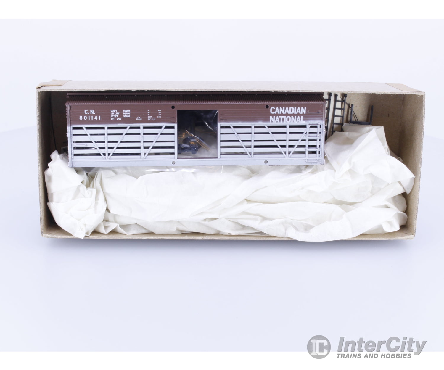 Trains Canada 1-208 HO 36’ Wood Stock Car Kit Canadian Pacific (CP) 801141 Freight Cars