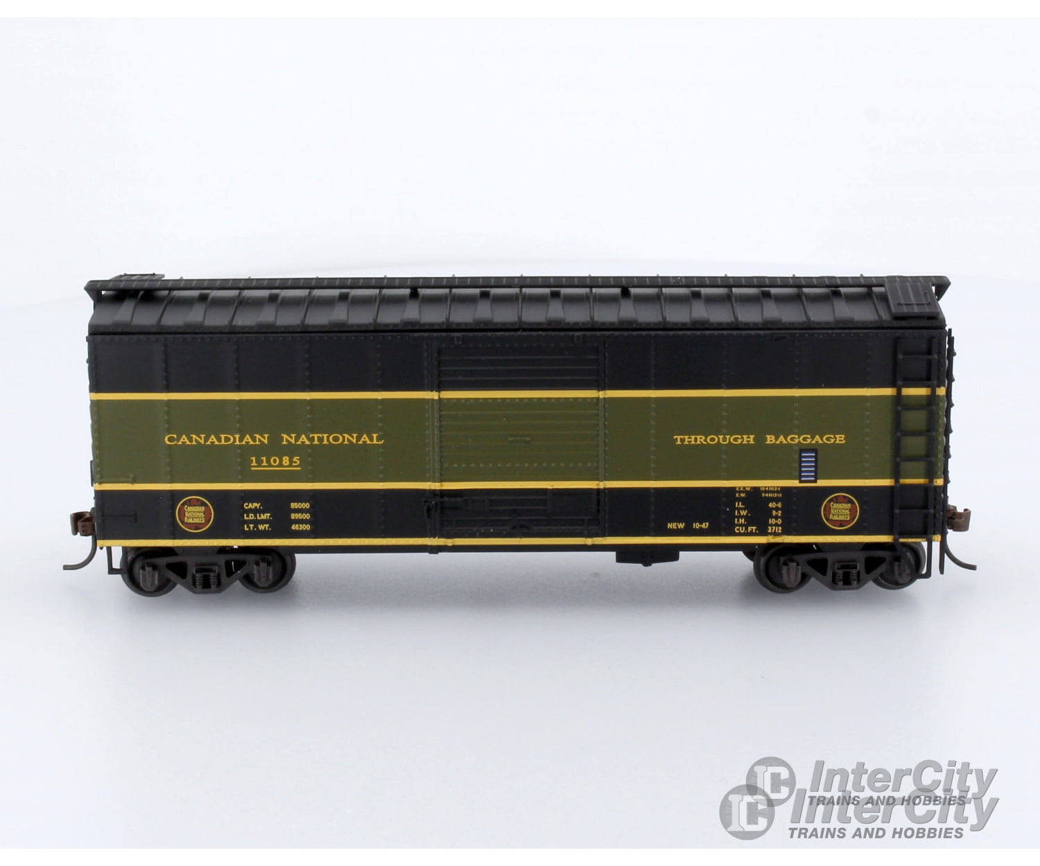 Trains Canada HO Scale CN Canadian National 40' Through Baggage Car Green/Black Livery - Default Title (CH-TRCA-12018-106)