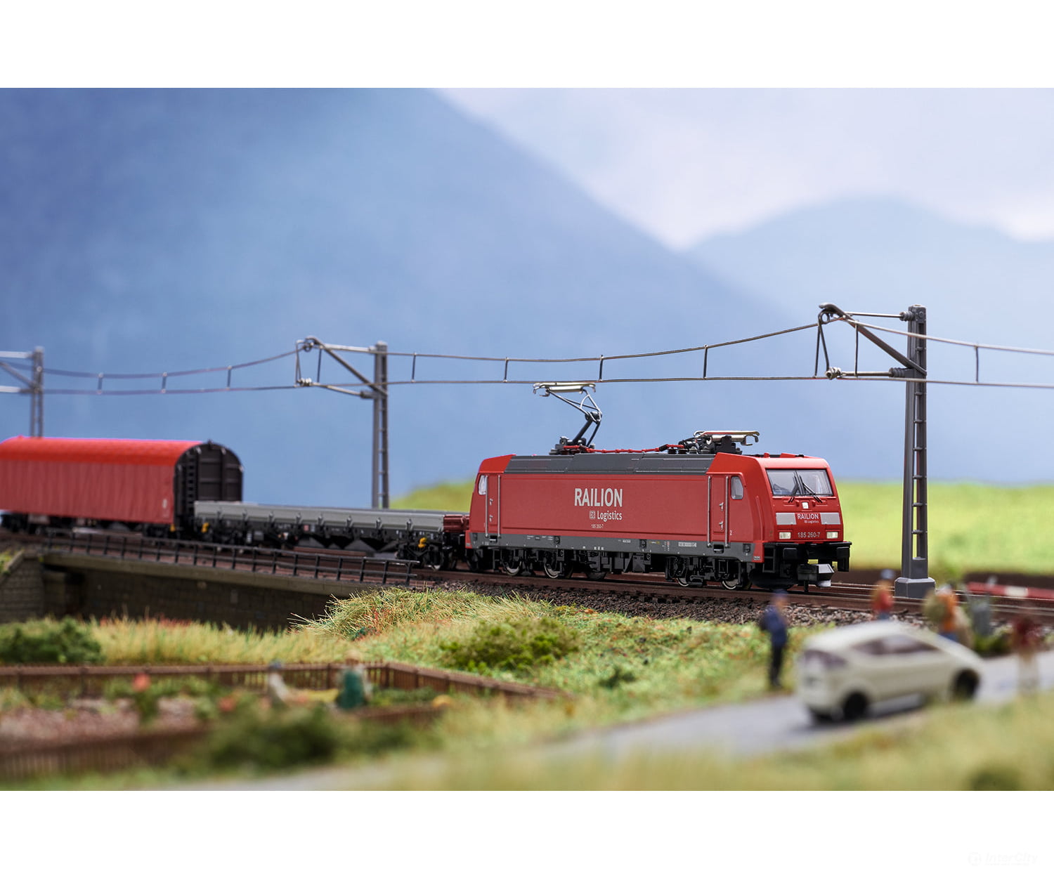 Trix 11145 N ’Freight Train’ Digital Starter Set With A Class 185.2 & Train Sets