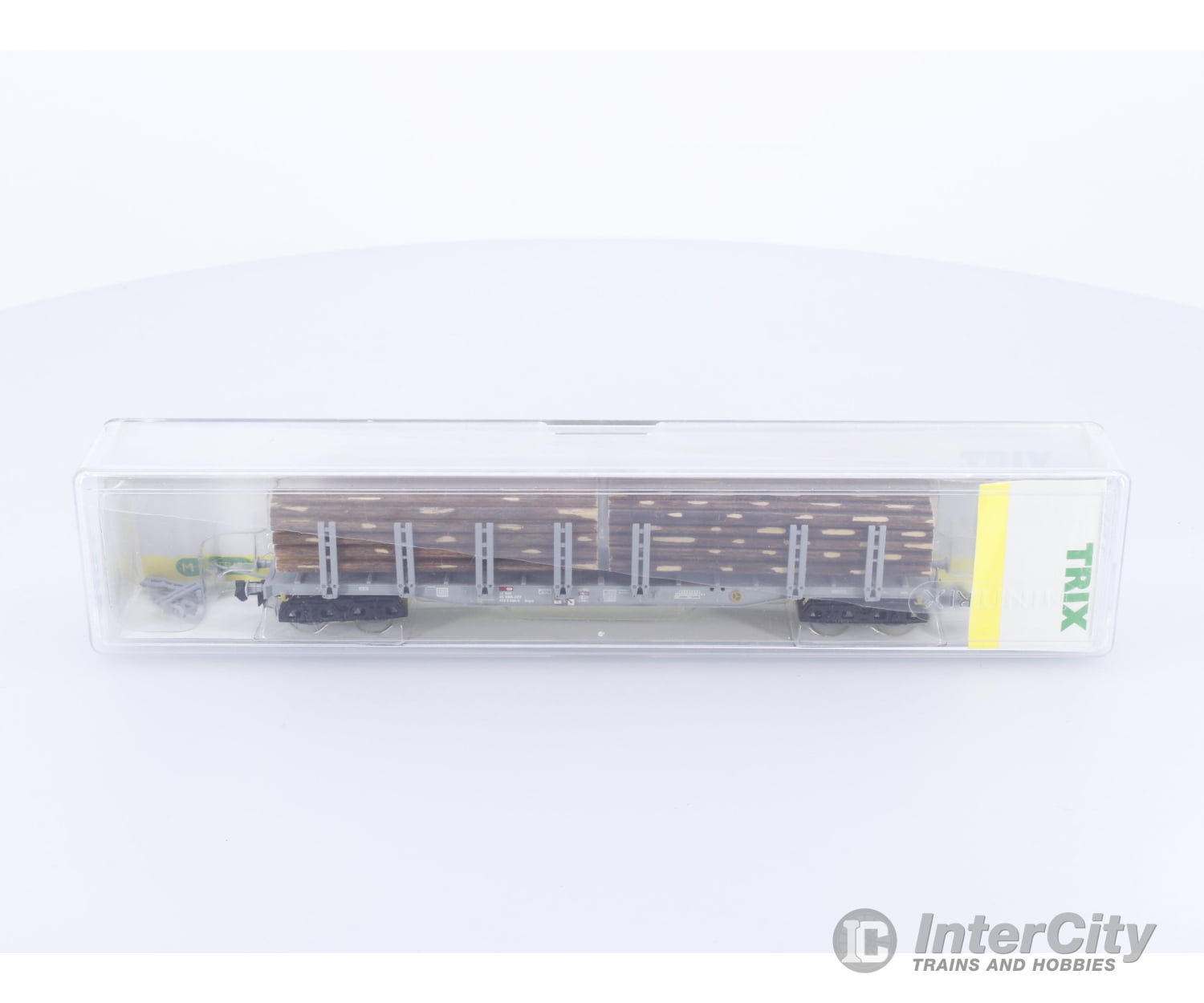 Trix 15647 N SBB-CFF-FFS Stake Car with Log Load European Freight Cars