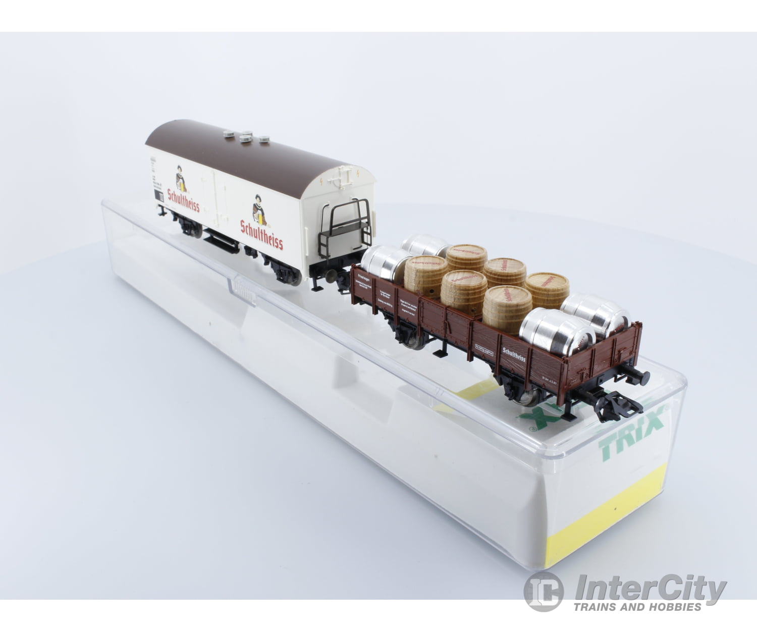 Trix 23370 German Db Refrigerated Beer Car & Flat With Barrel Load Schultheiss European Freight Cars