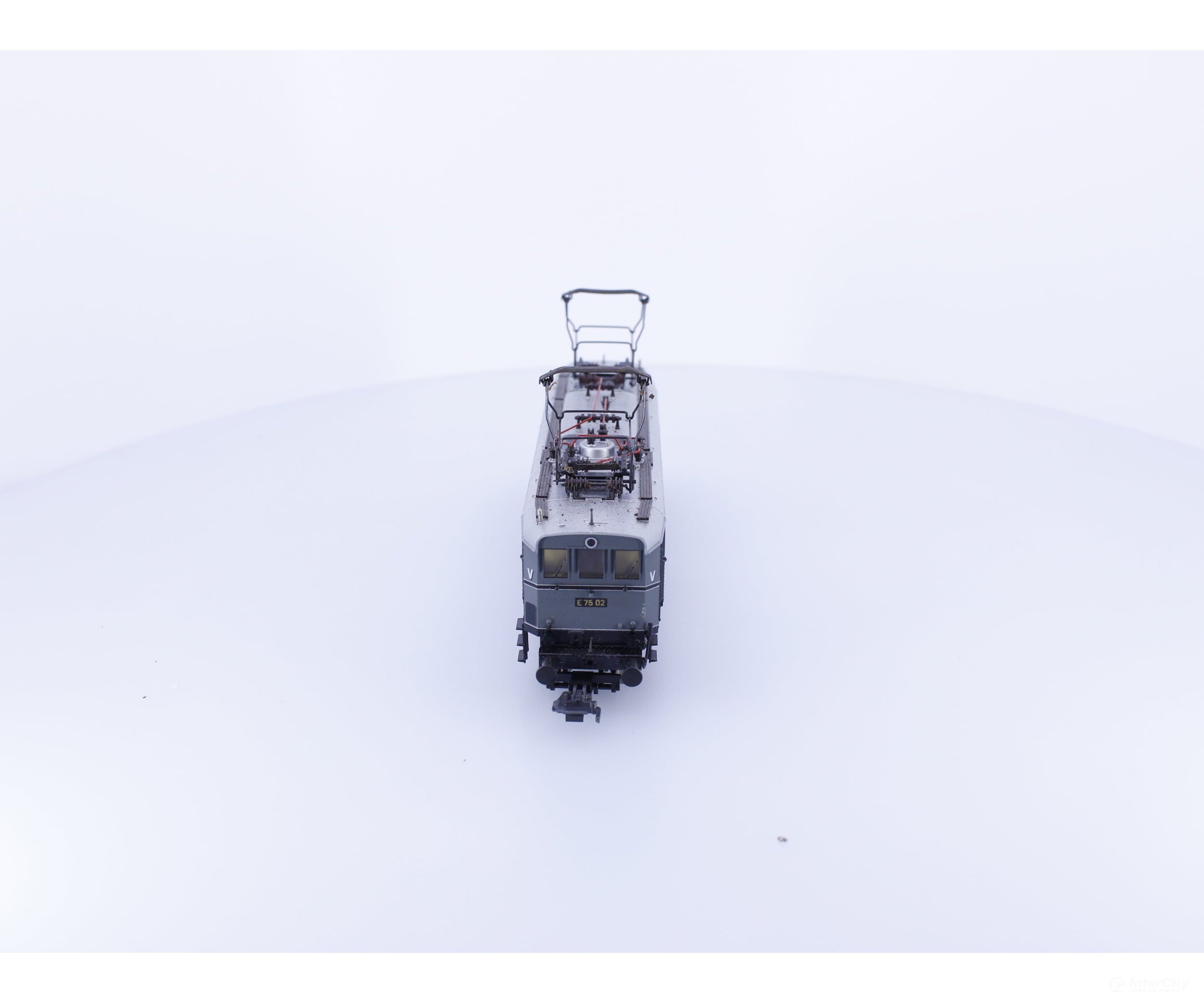 Trix 2432 HO DB E75 E-Lok Electric Locomotive E7502 Analog DC European Locomotives