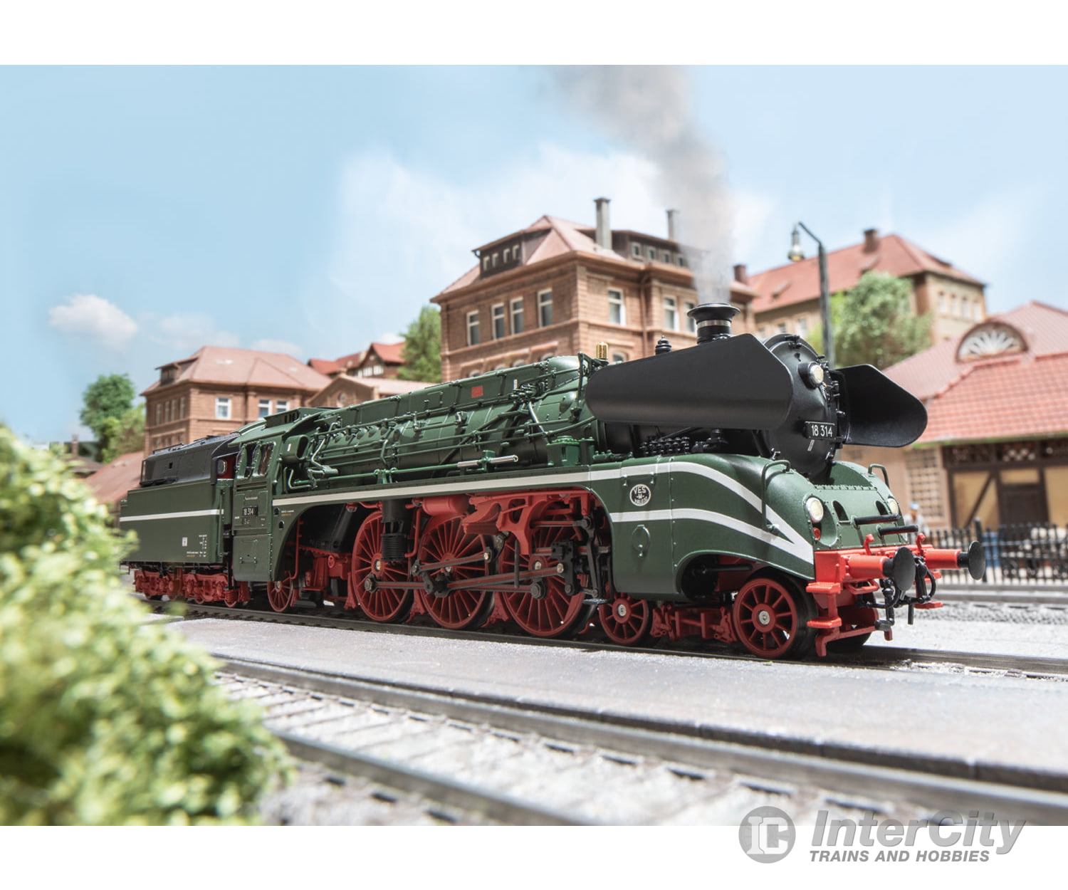 Trix 25029 HO DR Class 18.3 Steam Locomotive MFX DCC European Locomotives