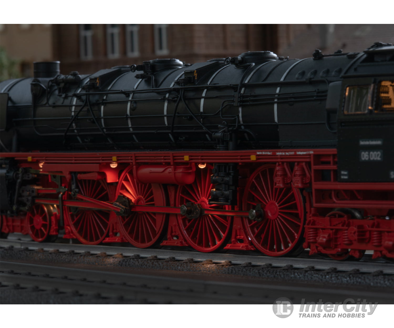 Trix 25061 HO DB Class 06 Steam Locomotive MFX DCC/Sound (MHI Exclusive Item) European Locomotives