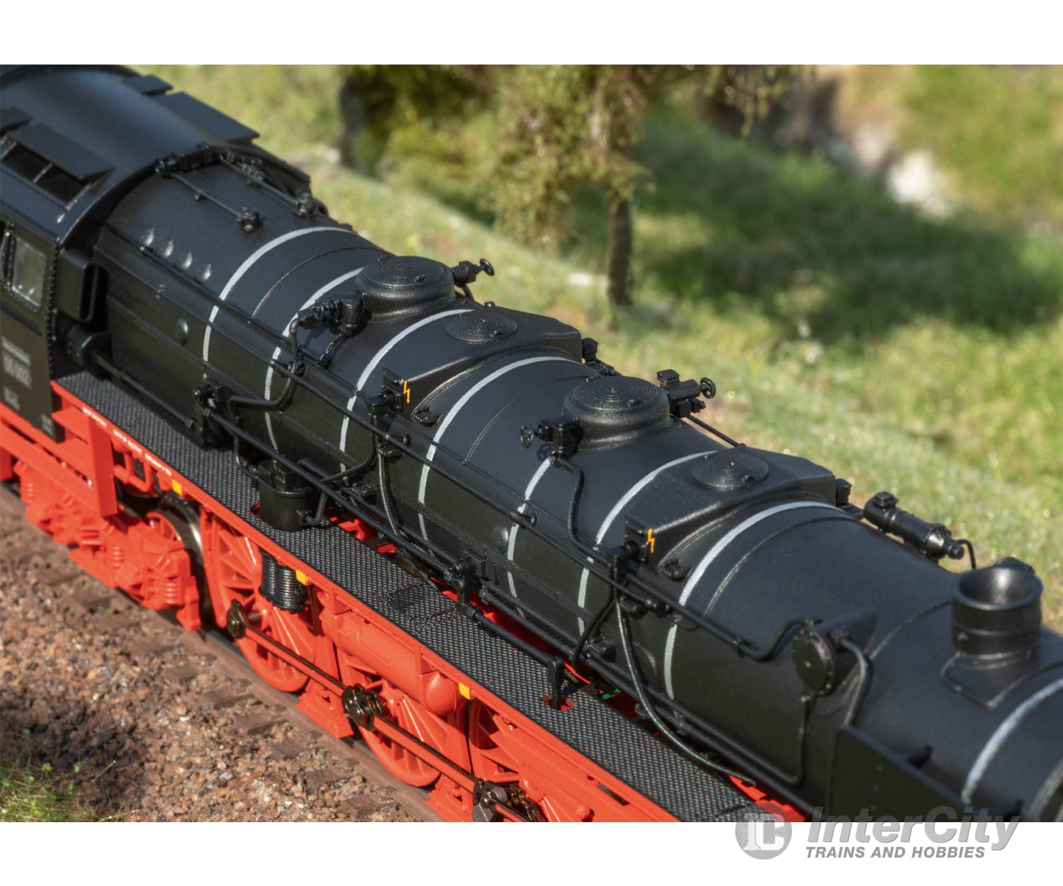 Trix 25061 HO DB Class 06 Steam Locomotive MFX DCC/Sound (MHI Exclusive Item) European Locomotives