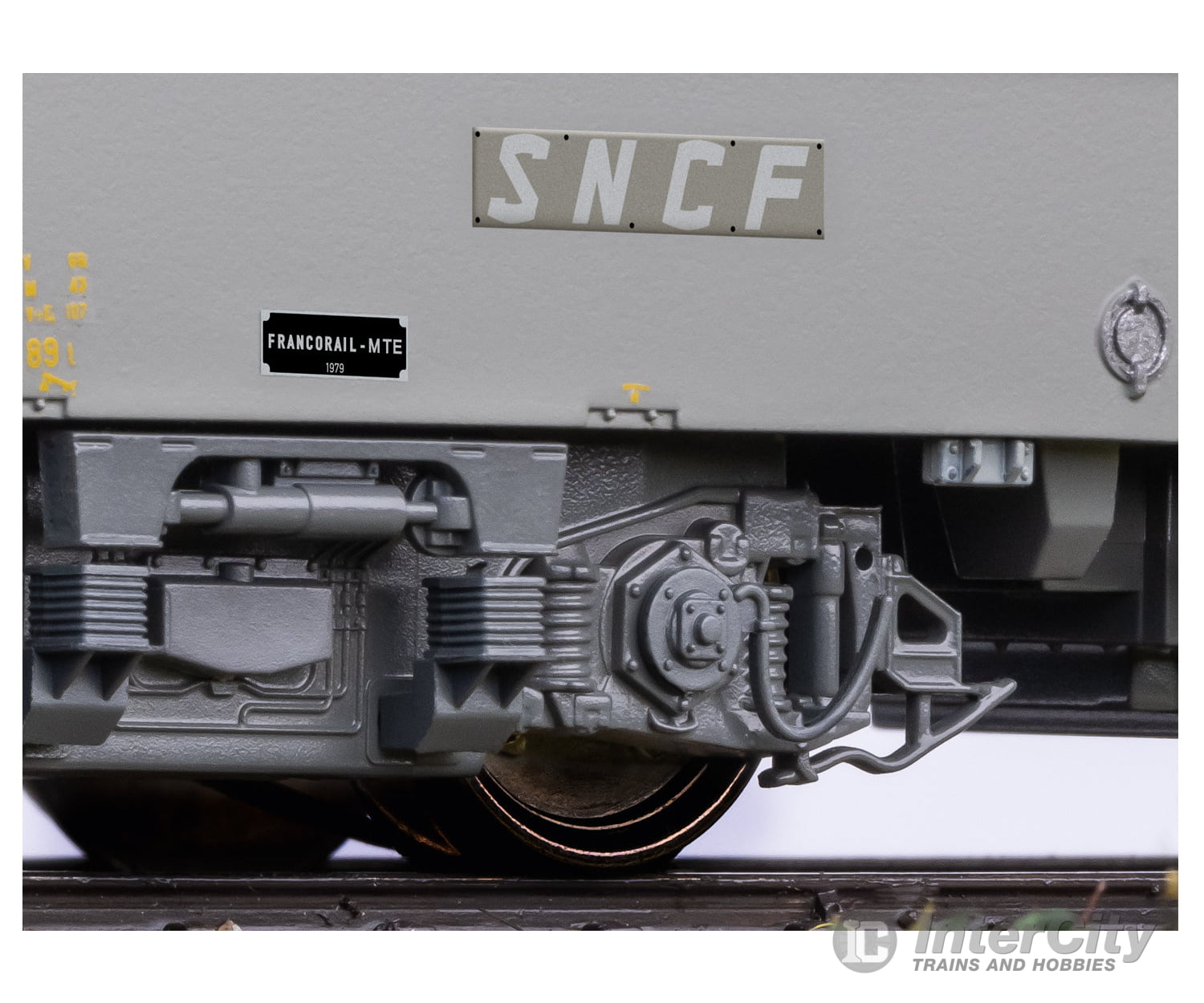 Trix 25163 HO SNCF Class BB 22200 Electric Locomotive MFX DCC/Sound European Locomotives
