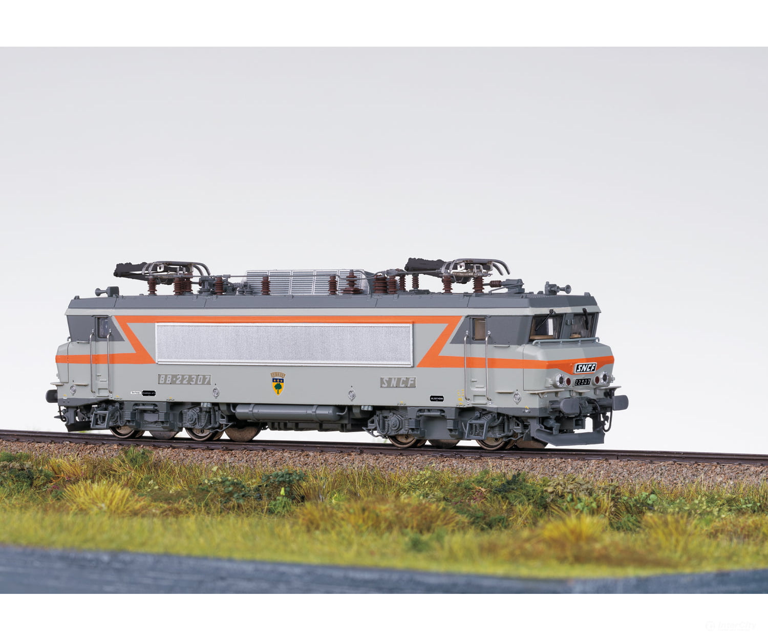 Trix 25163 HO SNCF Class BB 22200 Electric Locomotive MFX DCC/Sound European Locomotives