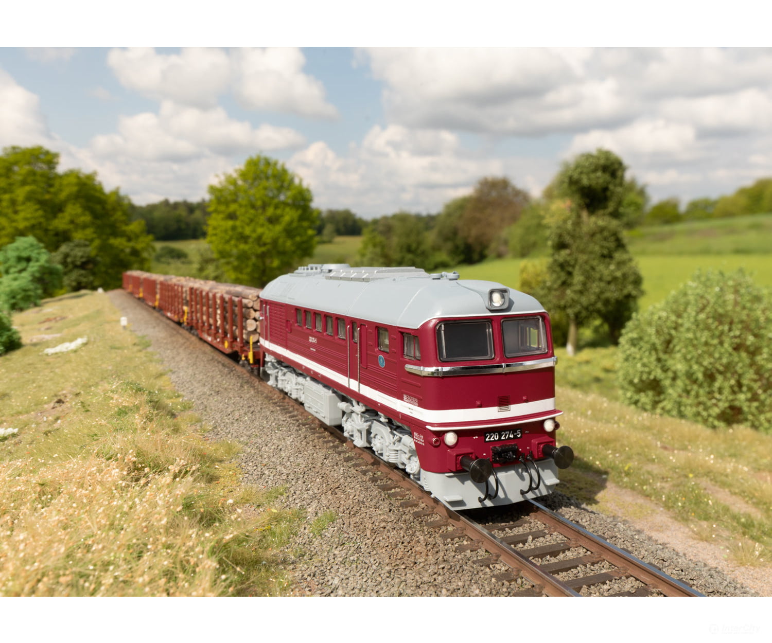 Trix 25201 Ho Db Ag Class 220 Diesel Locomotive European Locomotives