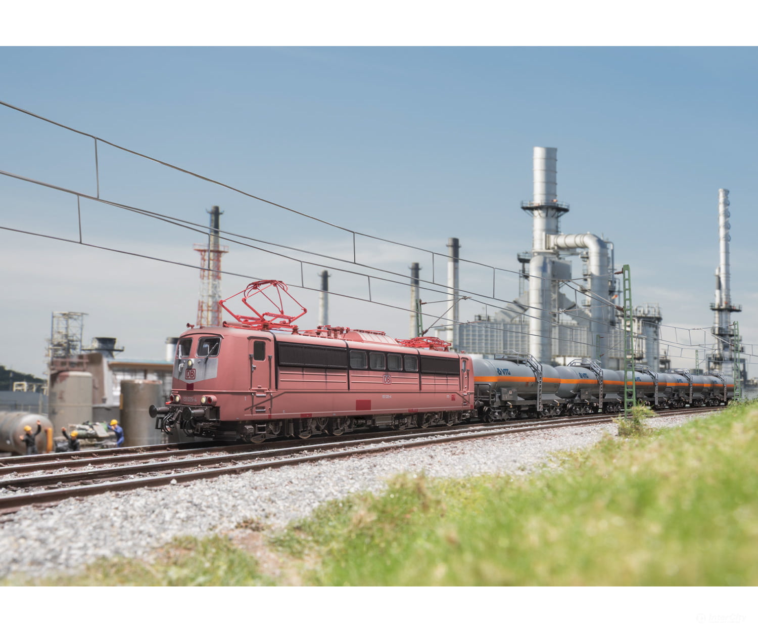 Trix 25655 HO Class 151 Electric Locomotive MFX DCC/Sound European Locomotives