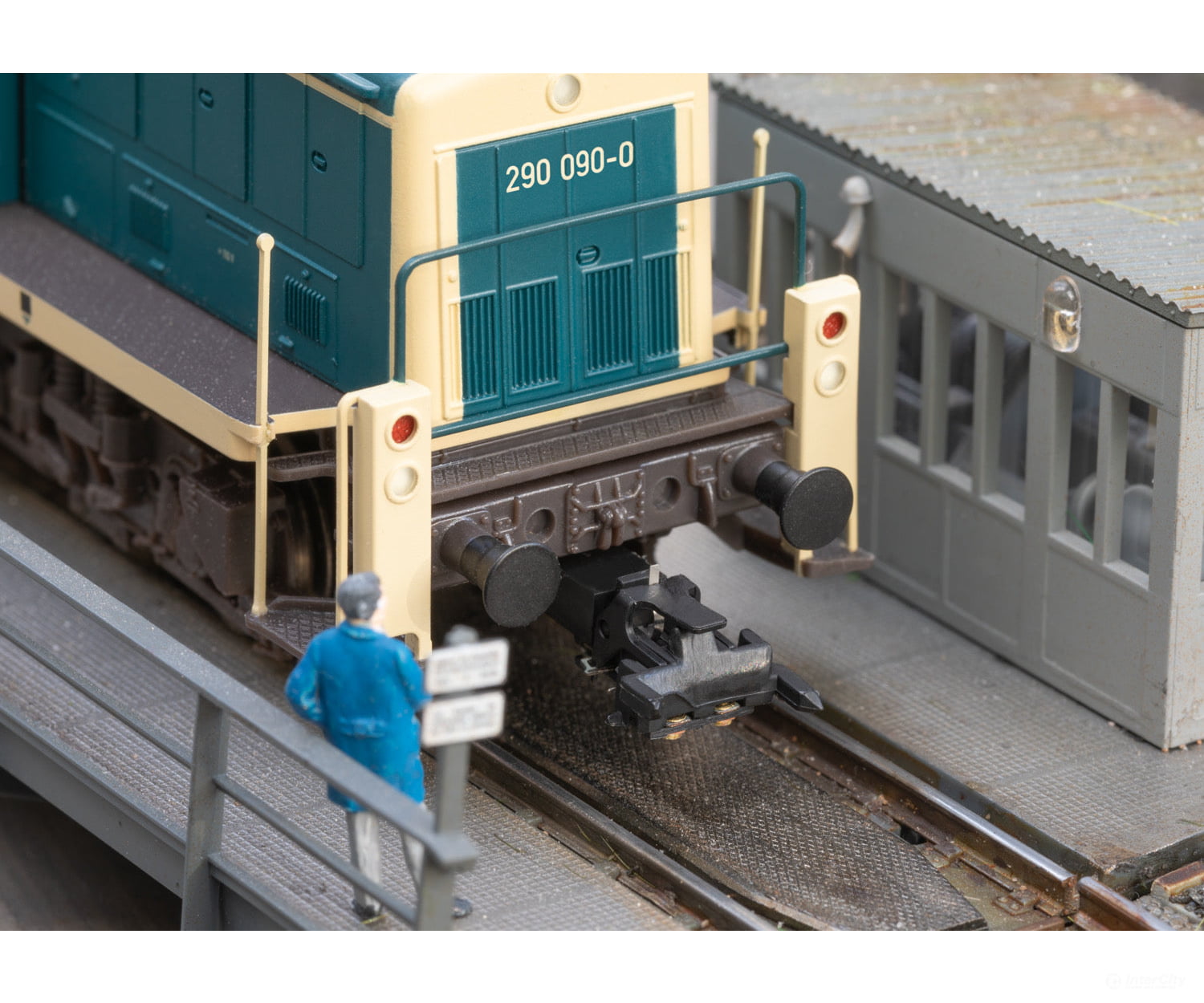 Trix 25903 Class 290 Diesel Locomotive - Default Title (IC-TRIX-25903)