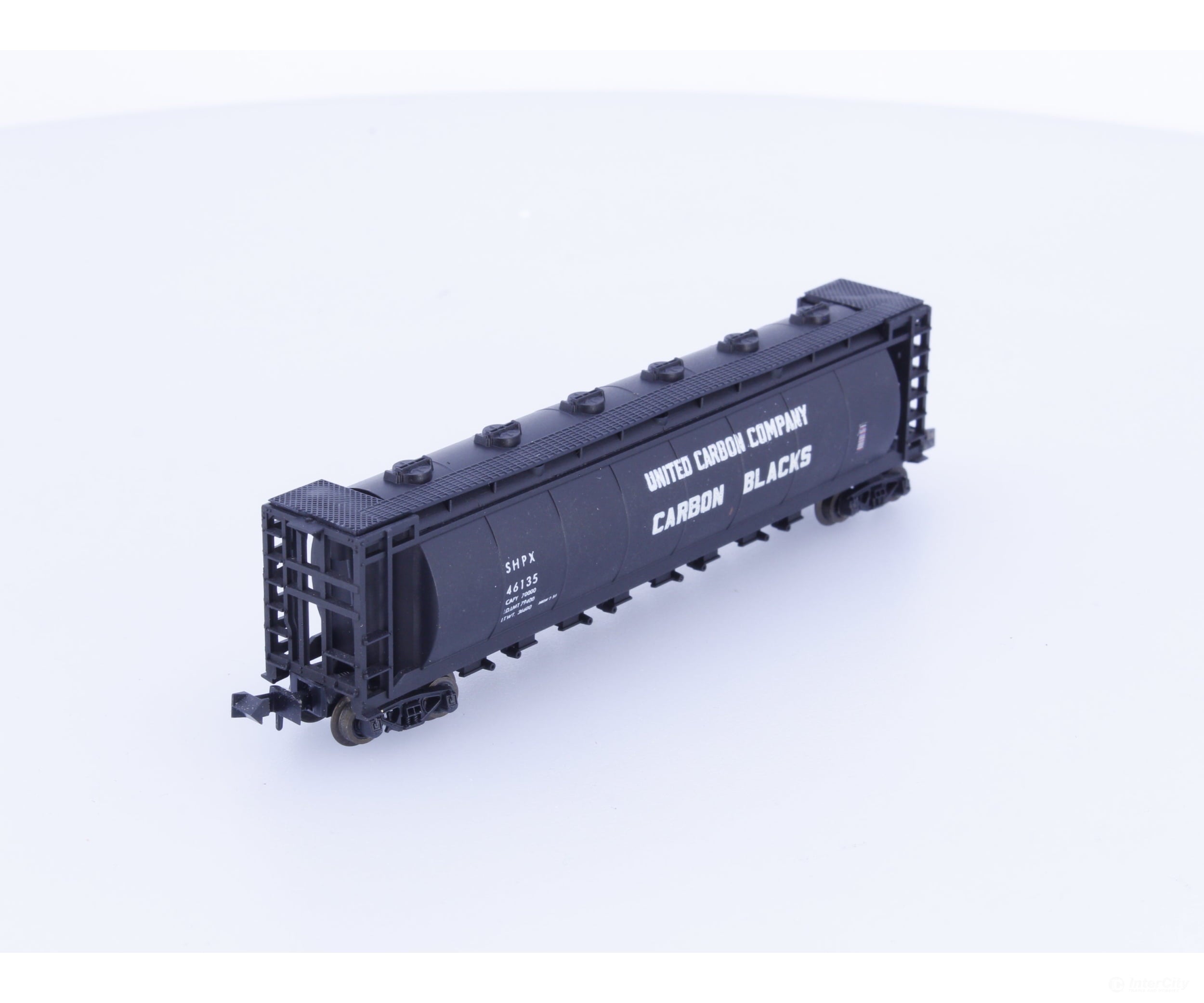 Trix 46135 N 60’ Cylindrical Hopper United Carbon Company (SHPX) 46135 - Freight Cars