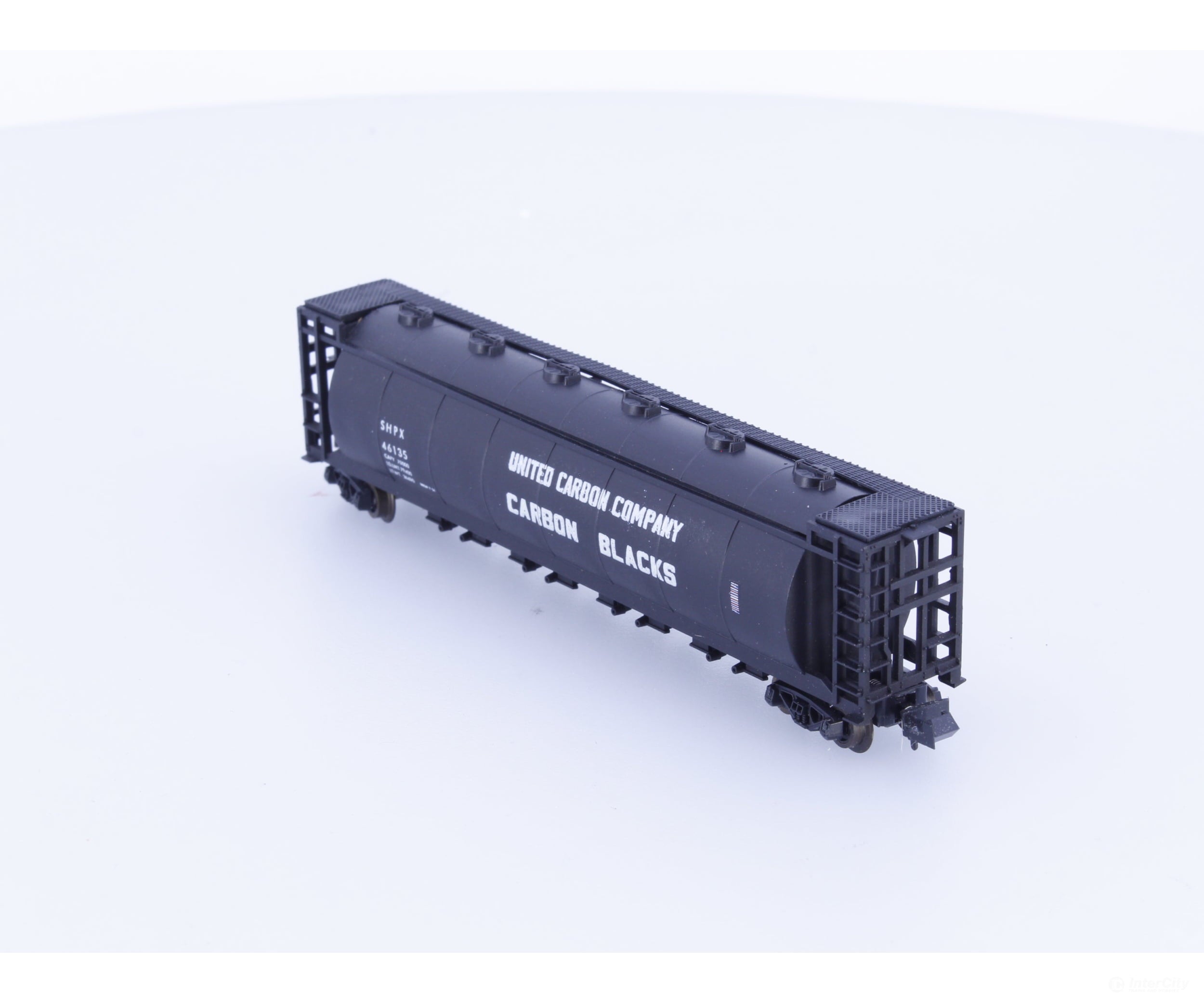Trix 46135 N 60’ Cylindrical Hopper United Carbon Company (SHPX) 46135 - Freight Cars
