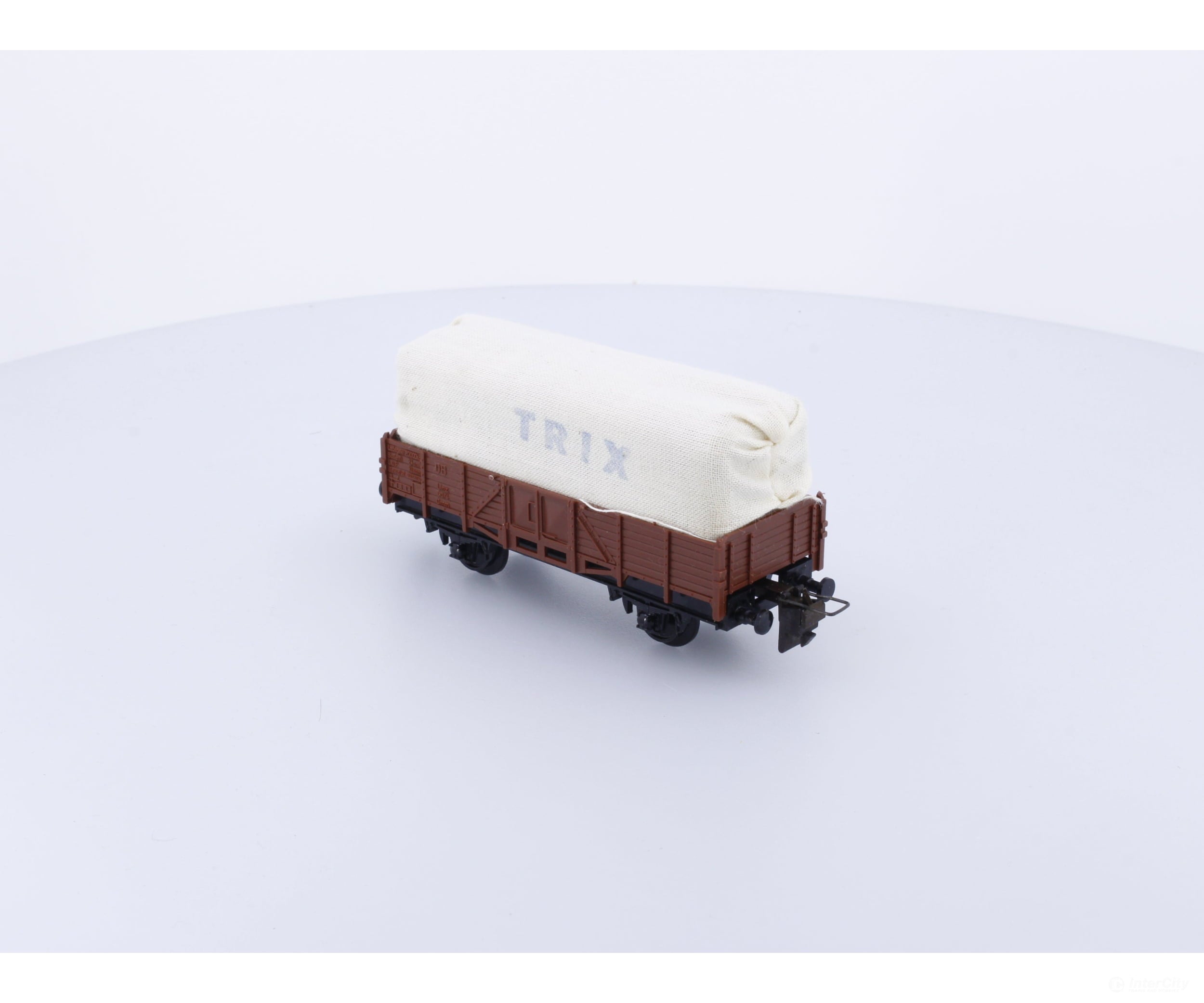 Trix 53345200 HO DB Low Side Hopper with Load European Freight Cars