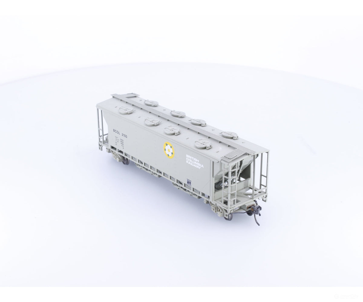 TrueLine Trains 300352 HO 4 Bay Covered Hopper BCOL BC Rail (BCOL) 2103 - Freight Cars