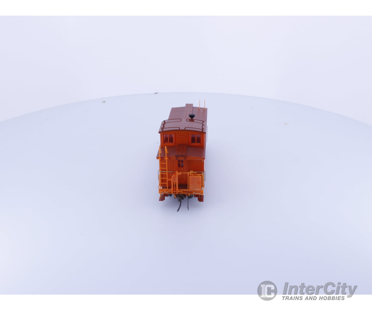 Trueline Trains 301013 HO Gold Line Caboose Canadian National (CN) 78352 Freight Cars