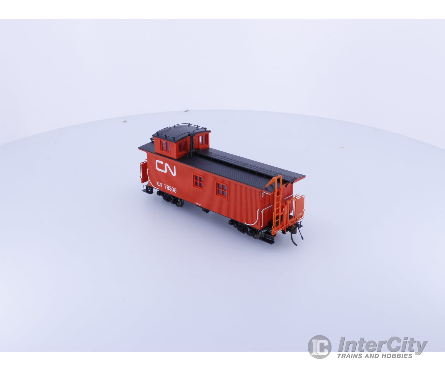 Trueline Trains 301021 HO Gold Line Caboose Canadian National (CN) 78306 Freight Cars