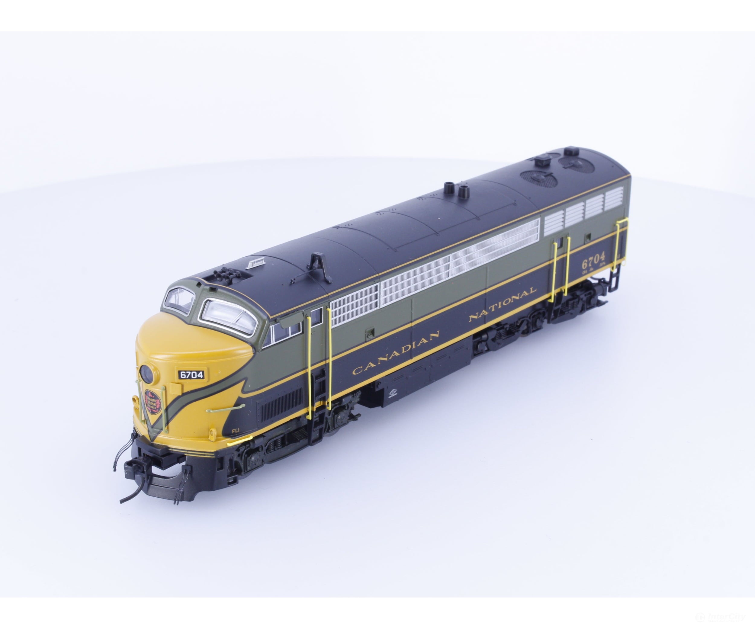 Trueline Trains 500054 HO C-Liner Powered A Unit Locomotive Green Scheme Canadian National (CN) 6704 DCC & Sound
