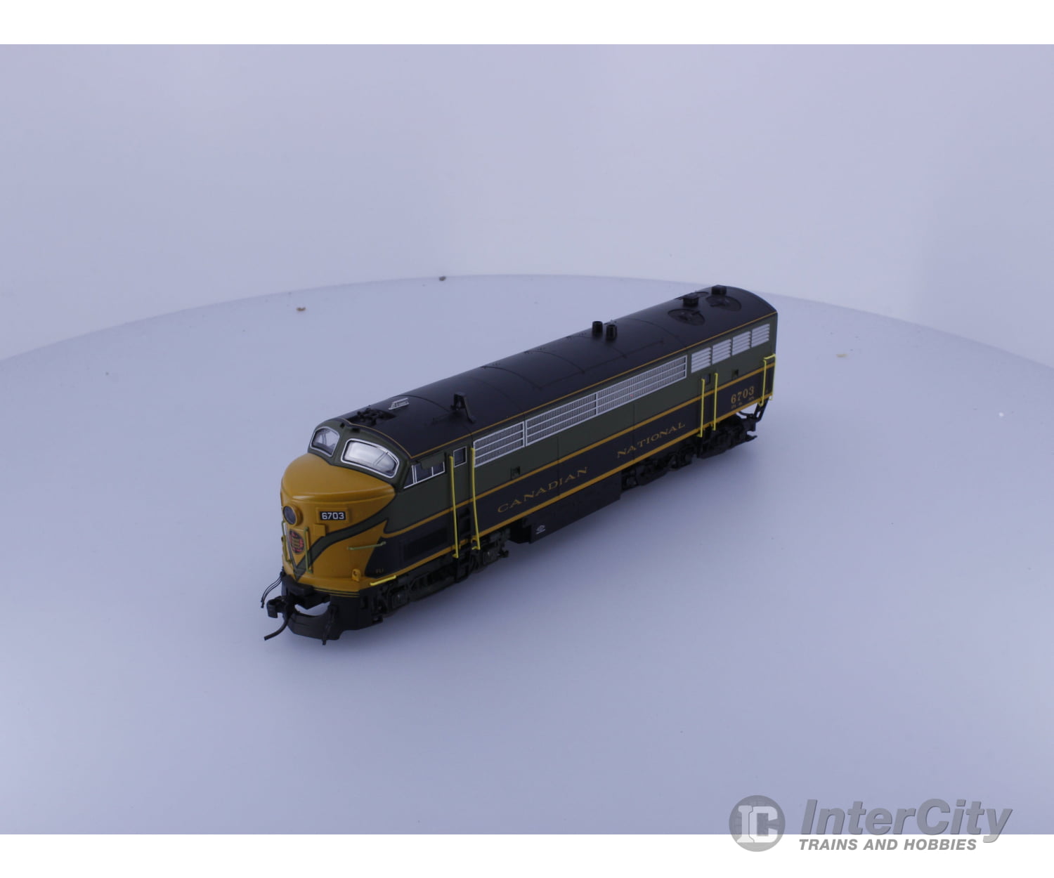 Trueline Trains 500089 HO C-Liner 5-Axle Diesel Locomotive Green Scheme Canadian National (CN) 6703 Analog DC