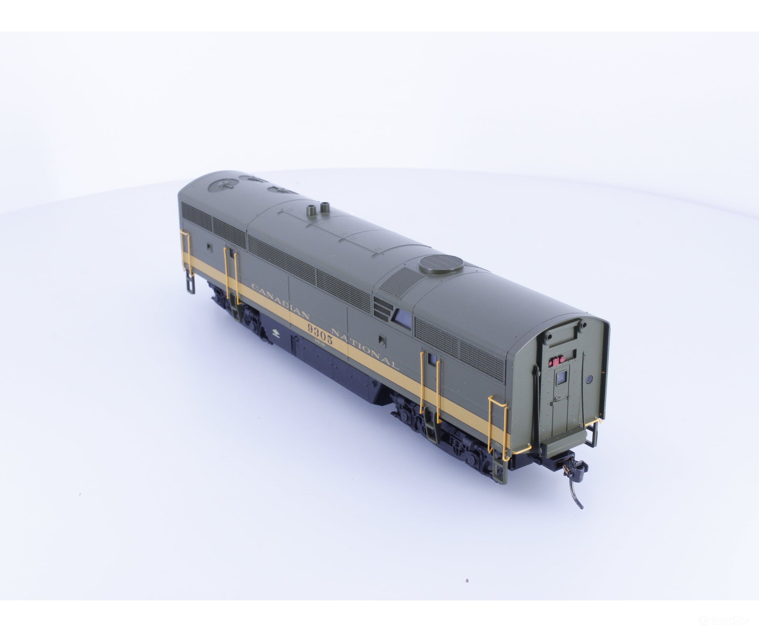 Trueline Trains TLT 500161 HO C-Liner B Unit 1954 Scheme Diesel Locomotive with Sound Canadian National (CN) 9305 DCC &