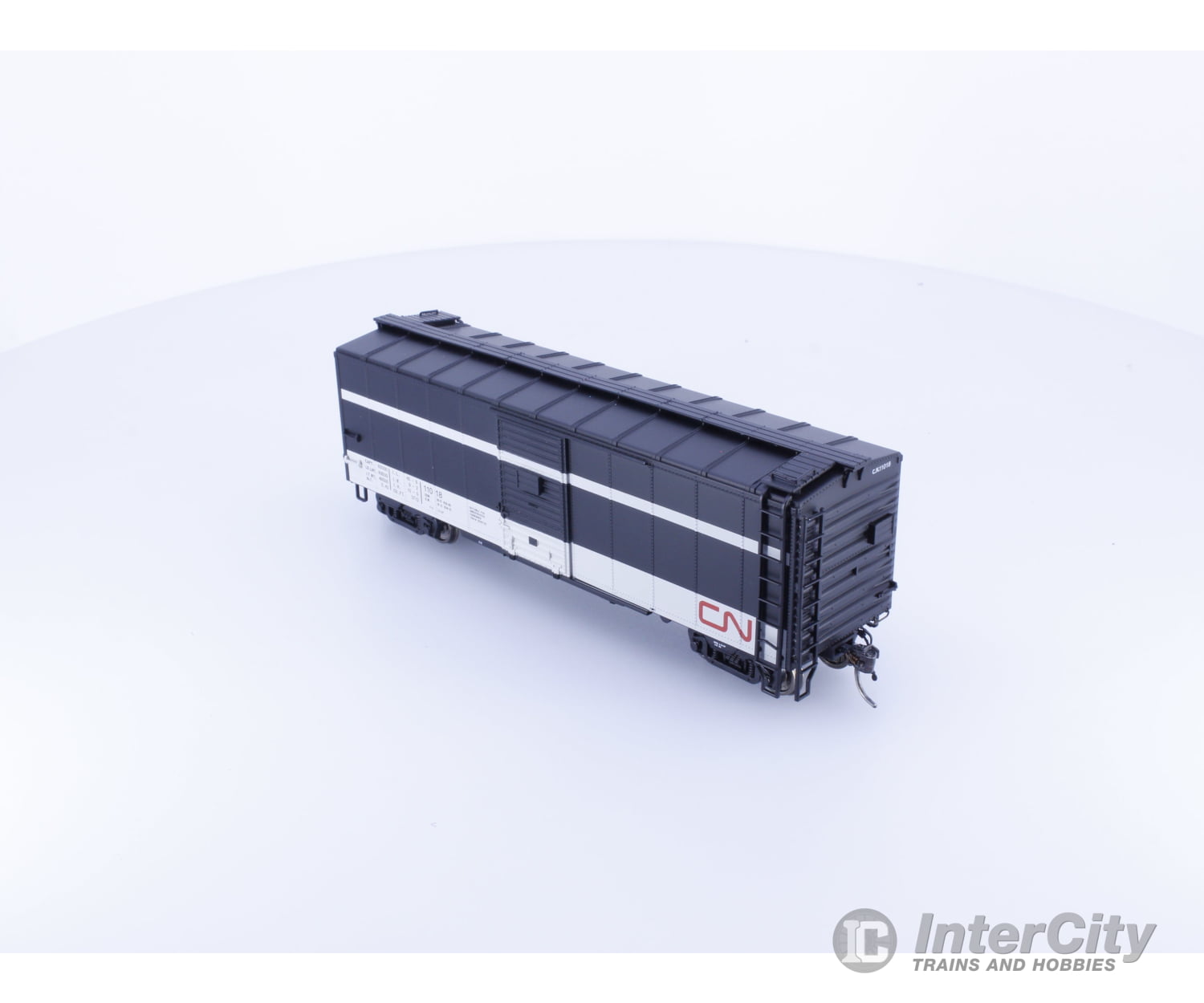 Trueline Trains TLT300209 HO 40’ Single Door Boxcar Canadian National (CN) 11018 Freight Cars