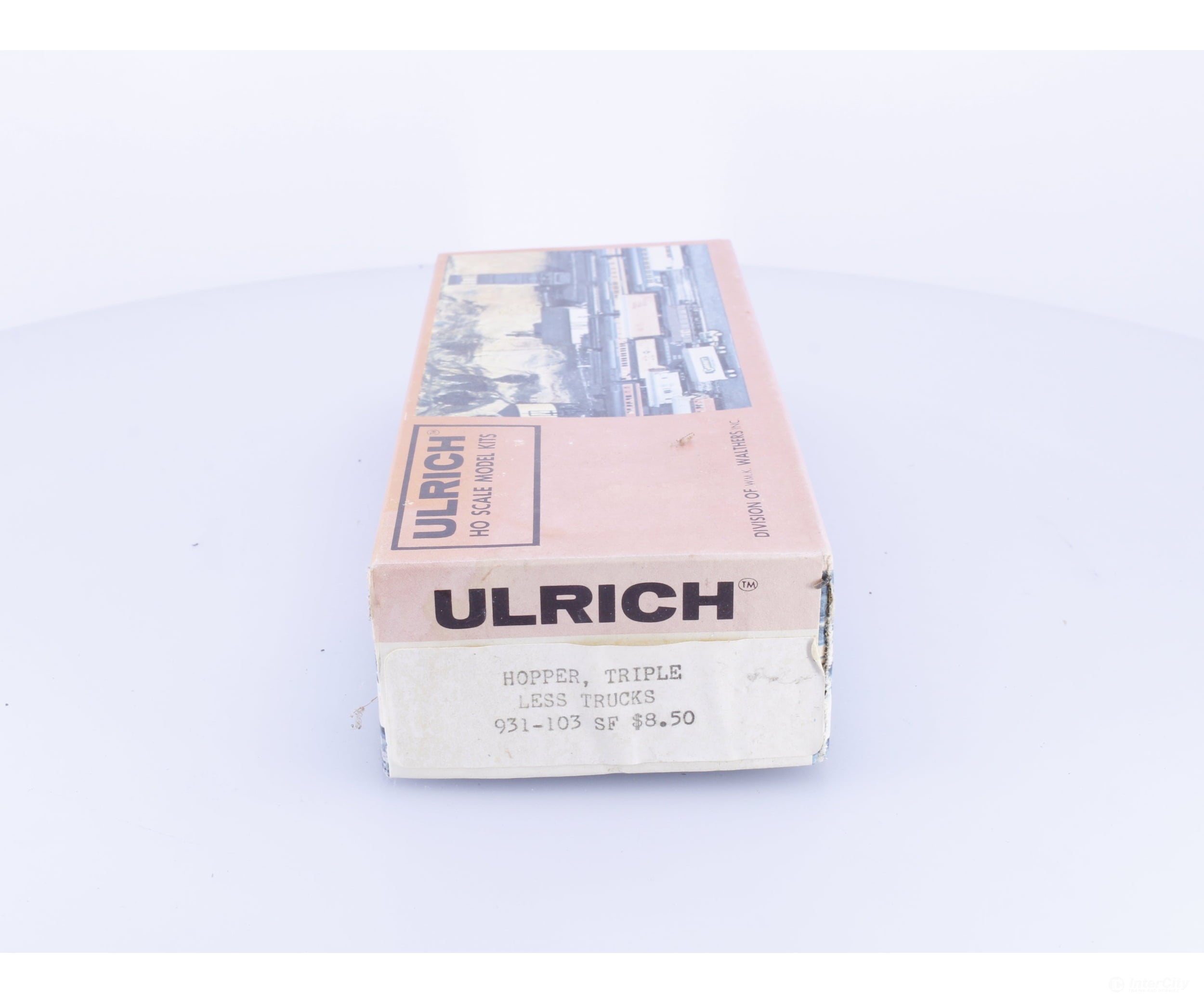 Ulrich 931-103 HO 3 Bay Hopper Kit Less Trucks Santa Fe (SF) - Freight Cars