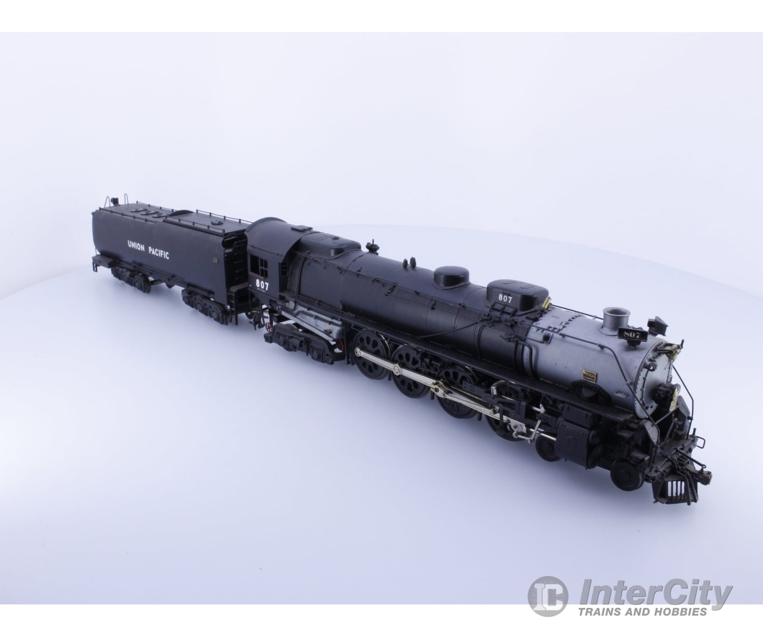 United Scale Models FEF1 HO FEF-1 4-8-4 Painted Union Pacific (UP) 807 Analog DC Locomotives
