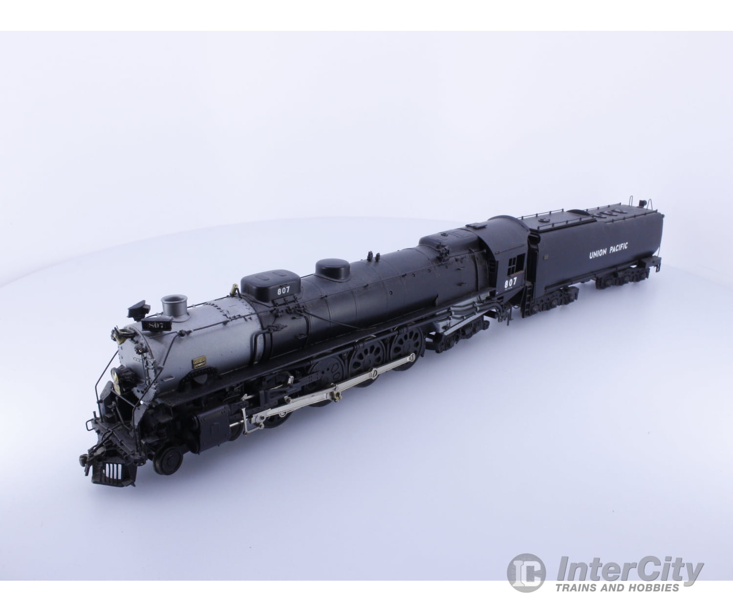 United Scale Models FEF1 HO FEF-1 4-8-4 Painted Union Pacific (UP) 807 Analog DC Locomotives