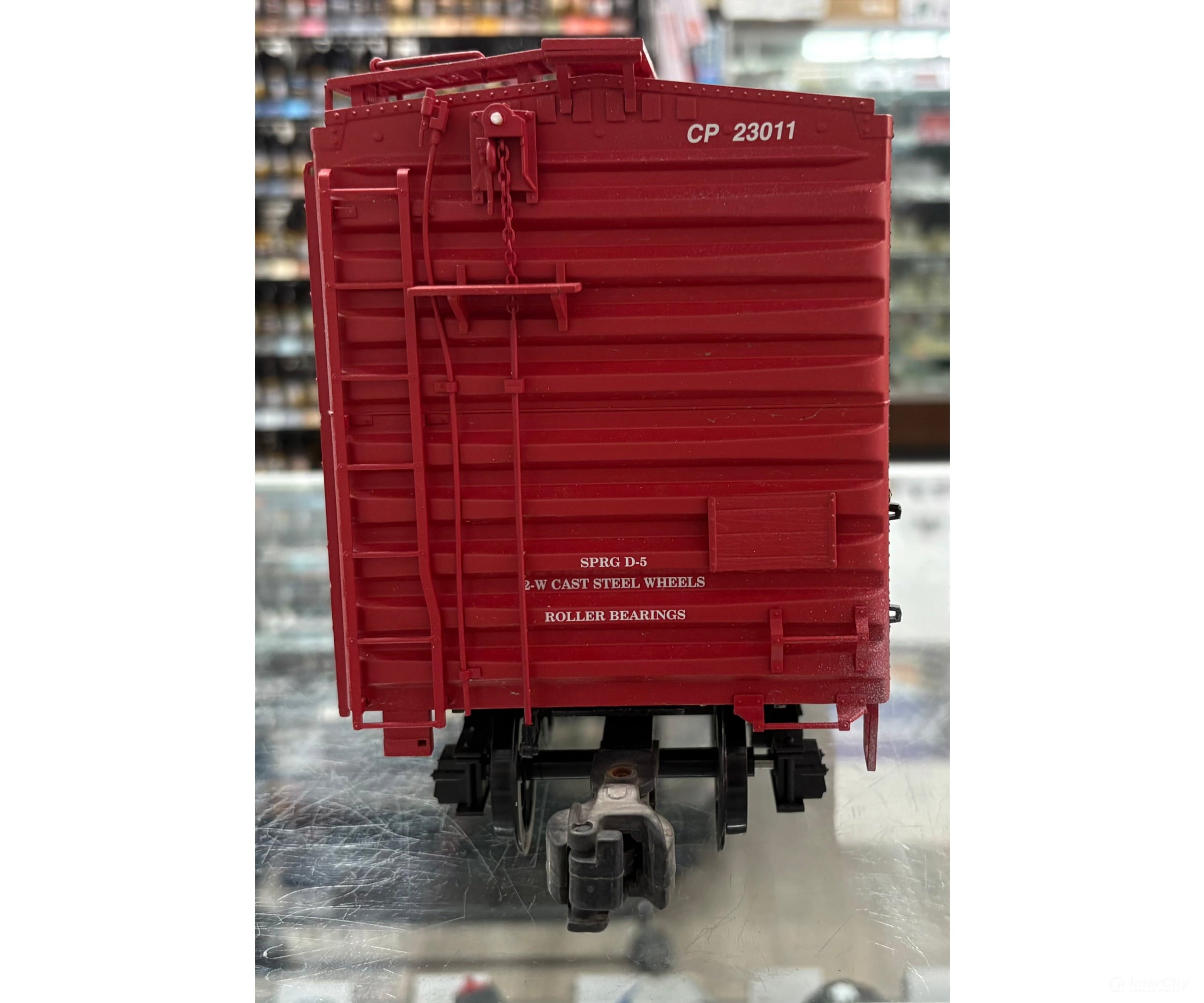USA Trains 23011 G Single Door Boxcar Canadian Pacific (CP) 23011 - Freight Cars