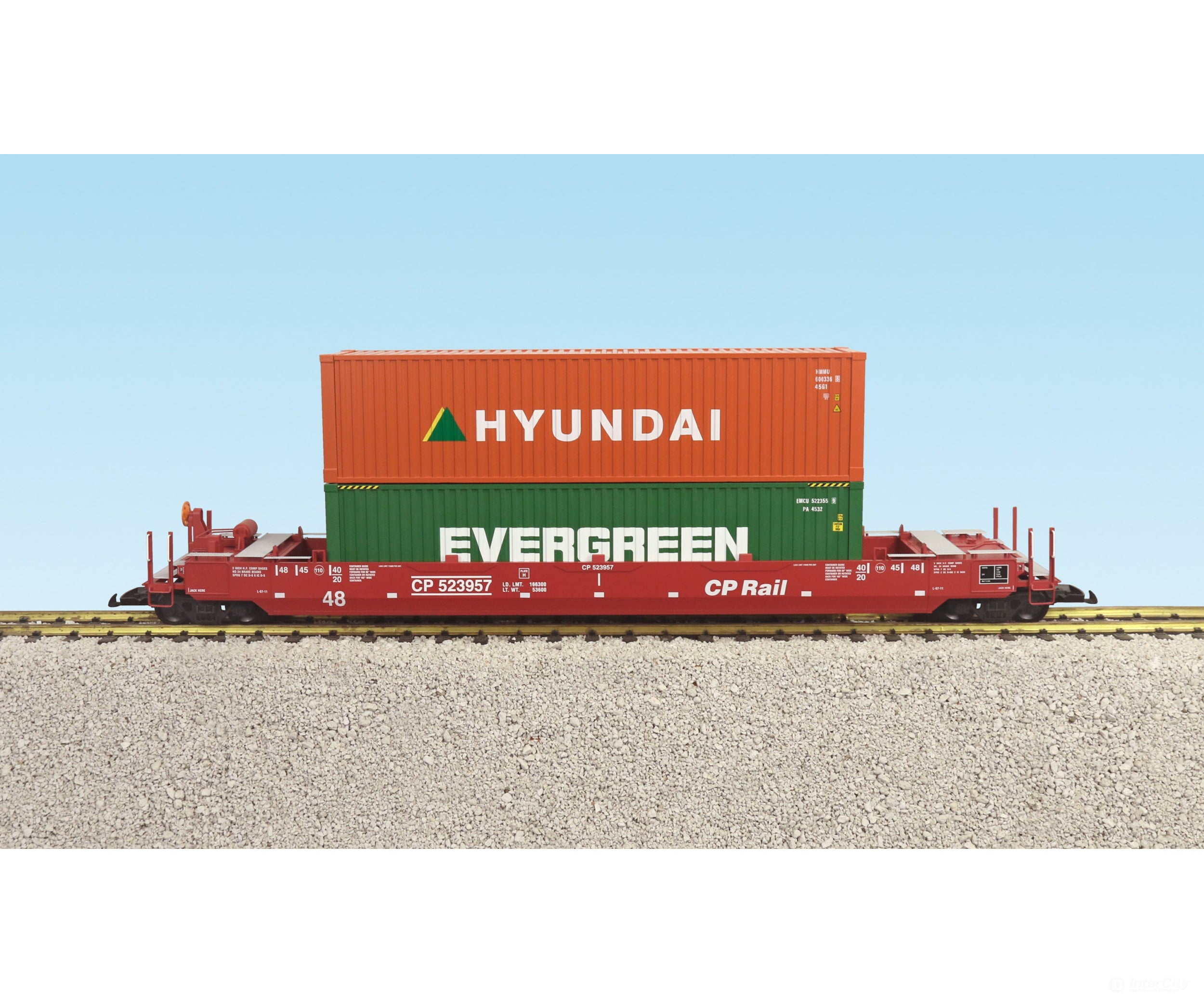 USA Trains R17123 G Cp Intermodal Car W/containers #2 - Freight Cars