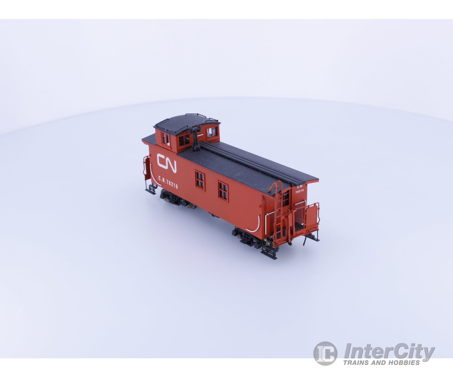 Van Hobbies CNRLC HO Brass Lazy Three Modern Caboose Factory Painted Canadian National (CN) 78216 Freight Cars