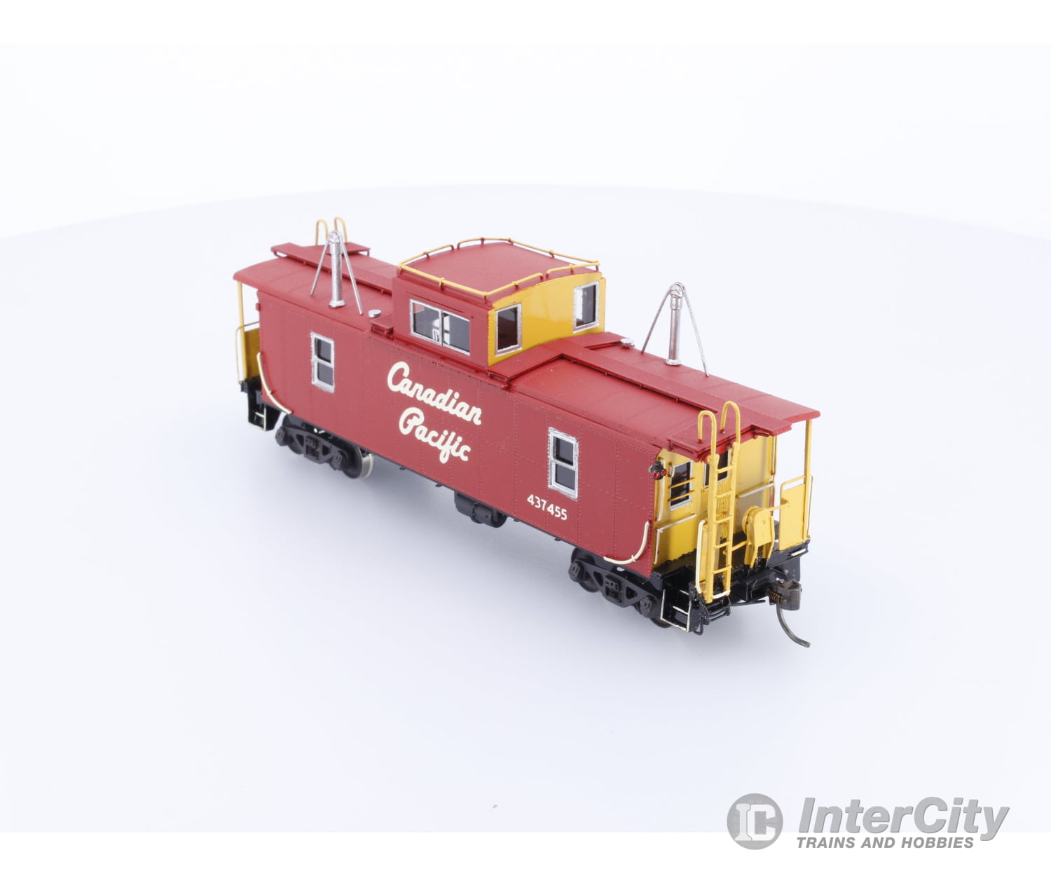 Van Hobbies CPR2WRSSCAB HO Brass 2 Window Riveted Steel Side Caboose Painted Canadian Pacific (CP) 437455 Freight Cars