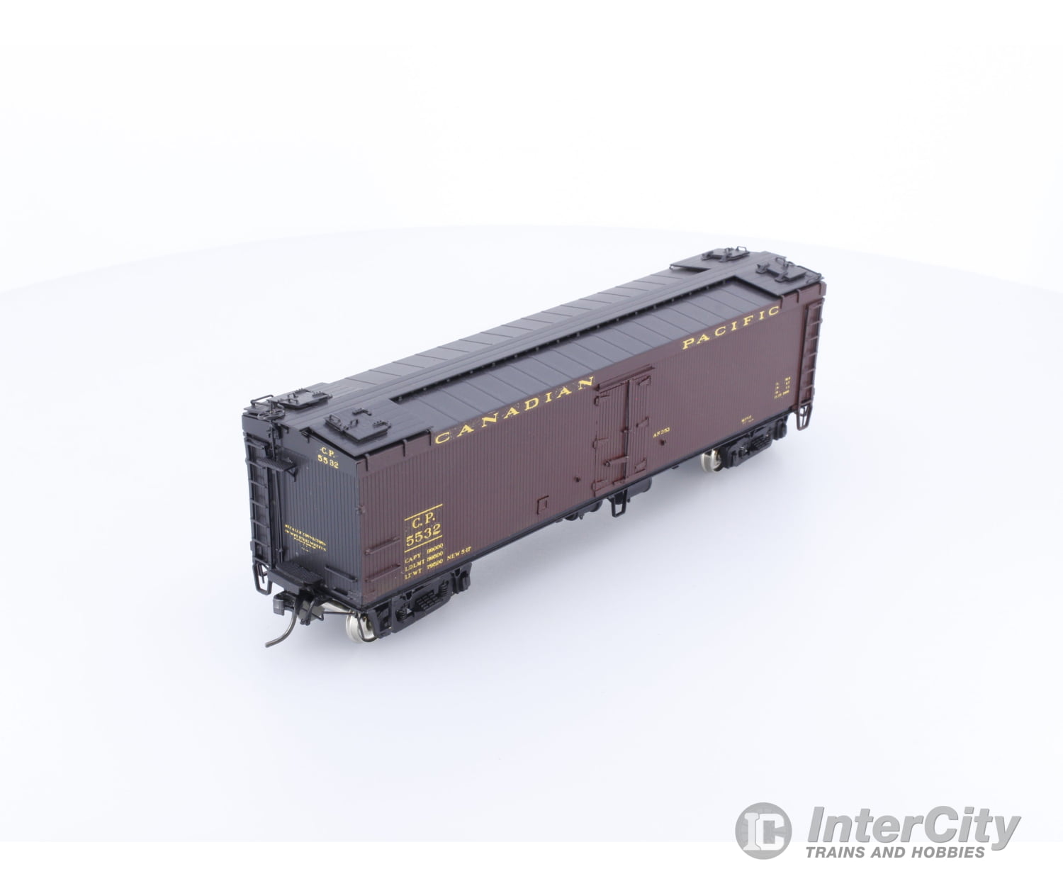 Van Hobbies CPR5500CAB HO Brass 50’ Wood Reefer 5500 Series Caboose Painted Canadian Pacific (CP) 5532 Freight Cars