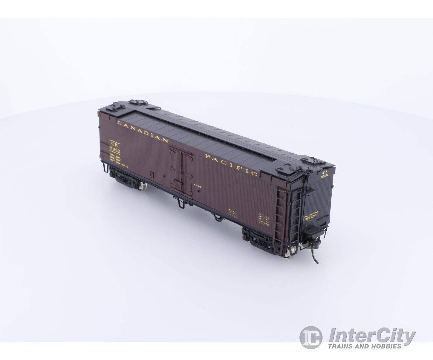 Van Hobbies CPR5500CAB HO Brass 50’ Wood Reefer 5500 Series Caboose Painted Canadian Pacific (CP) 5532 Freight Cars