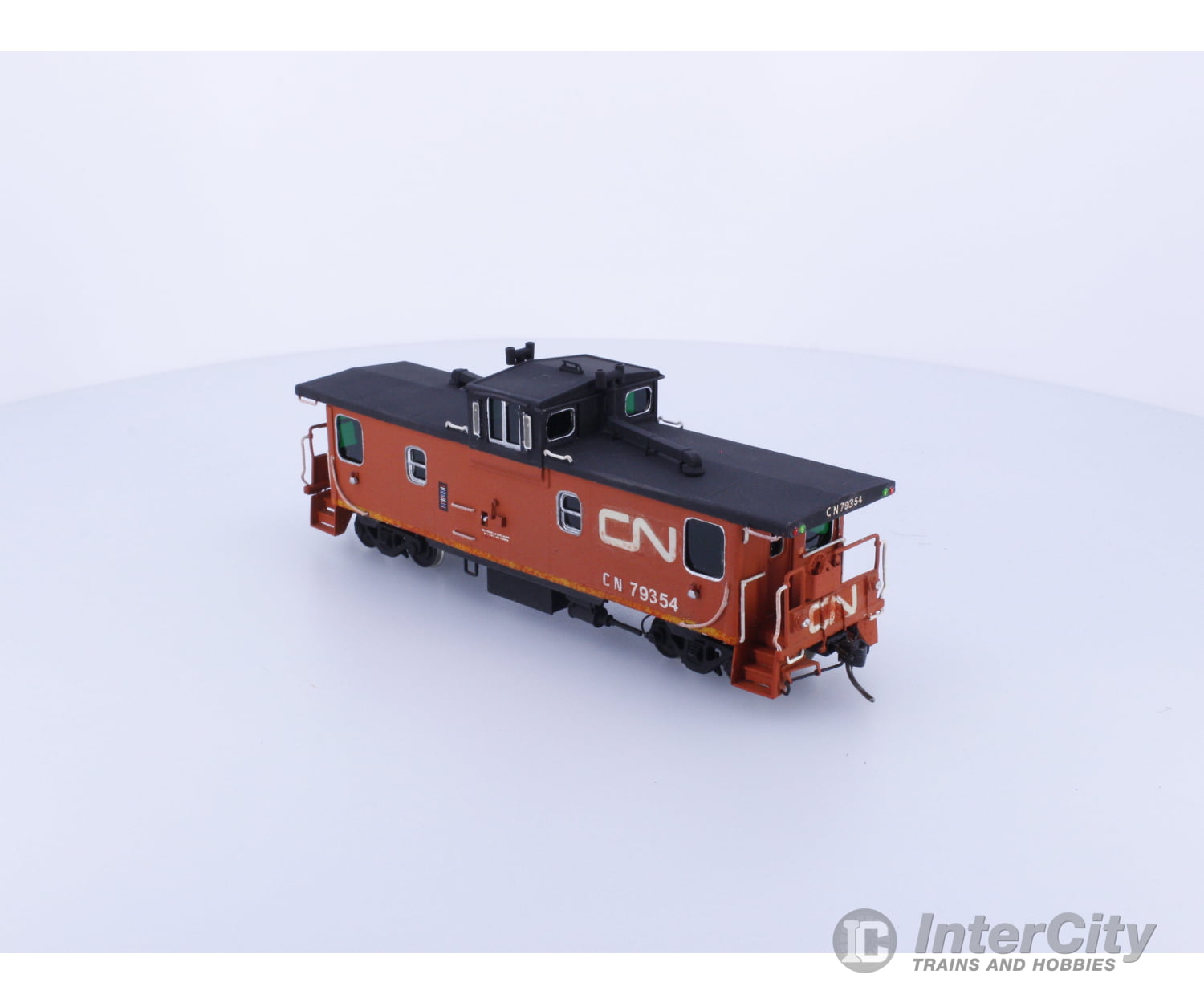 Van Hobbies HO PTE ST Charles Caboose Canadian National (CN) Freight Cars