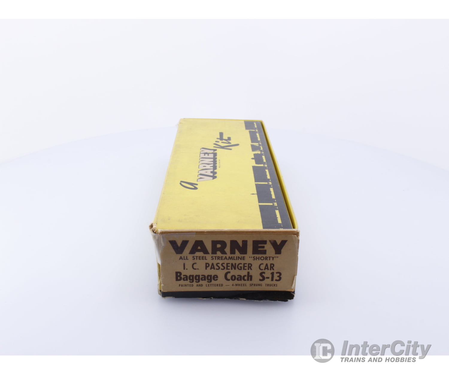 Varney S-13 HO Baggage Coach Kit Illinois Central (IC) S-13 Passenger Cars