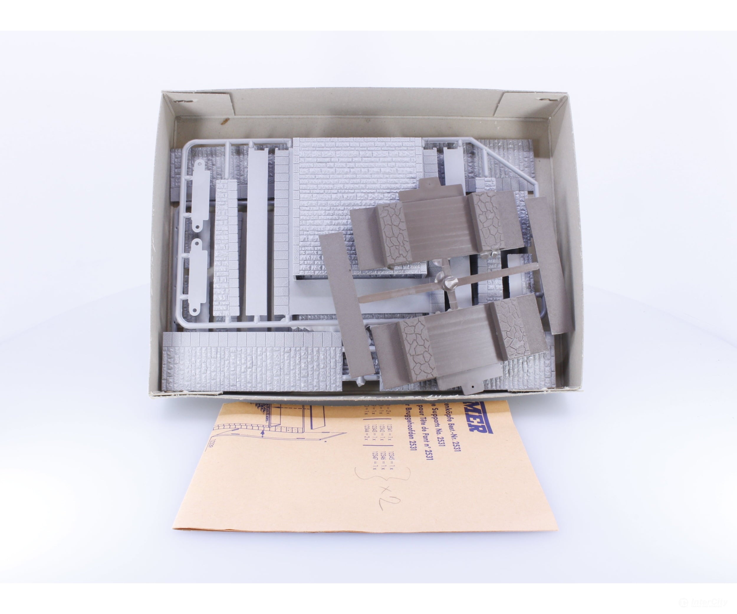 Vollmer 2531B HO Bridge Abutment Pair Tunnels & Bridges