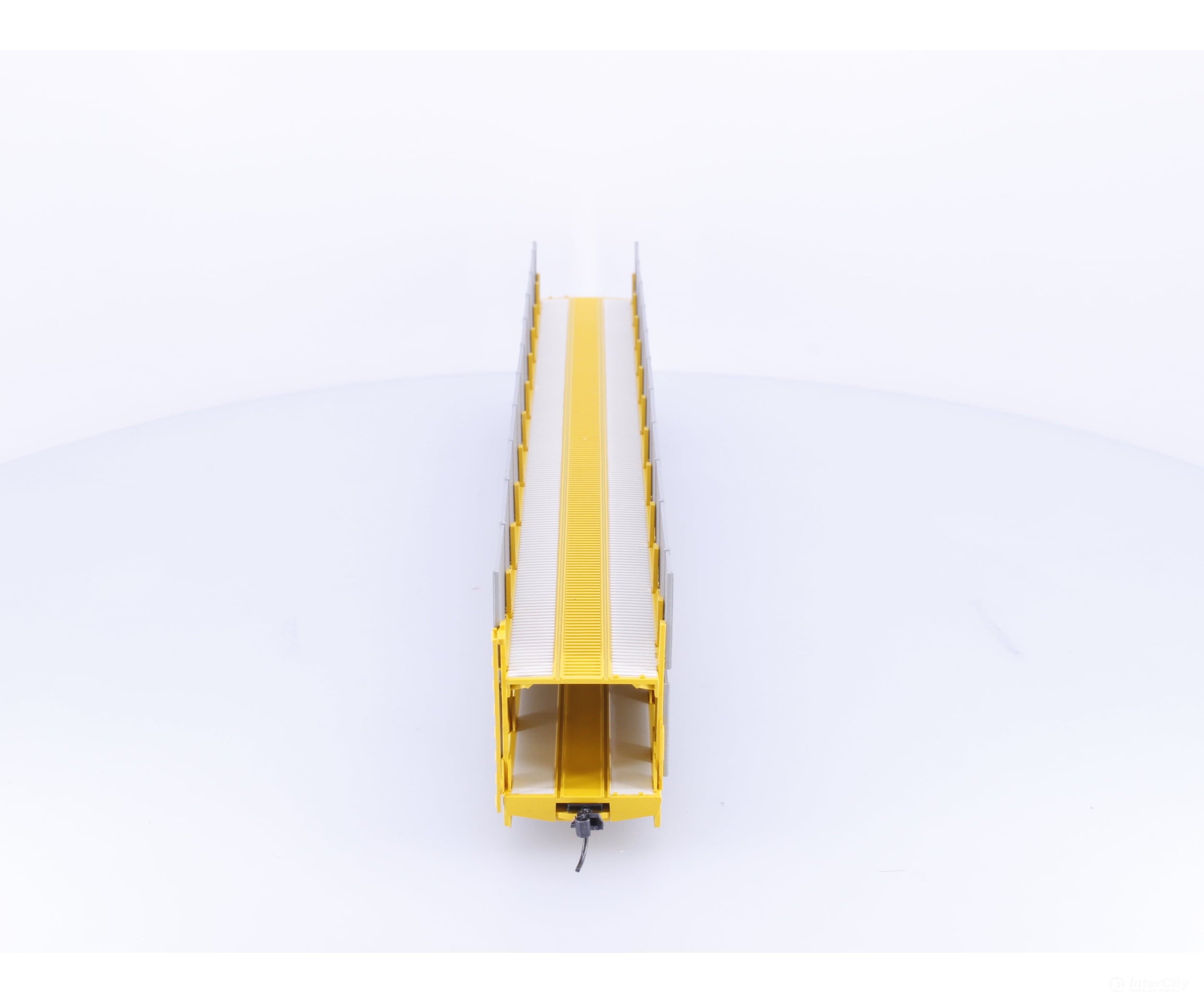 Walthers 910-8105 HO 89’ Bi-Level Shielded Auto Rack Chessie Chesapeake and Ohio (CO) 965420 - Freight Cars