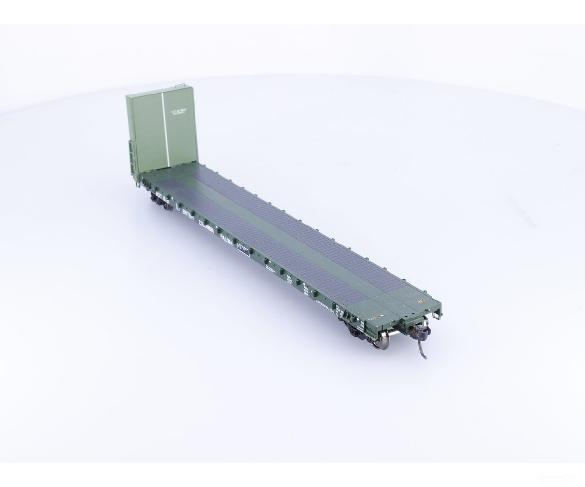 Walthers 920-104313 HO 50’ CC&F Bulkhead Flatcar BC Rail (BCOL) 16161 - Freight Cars